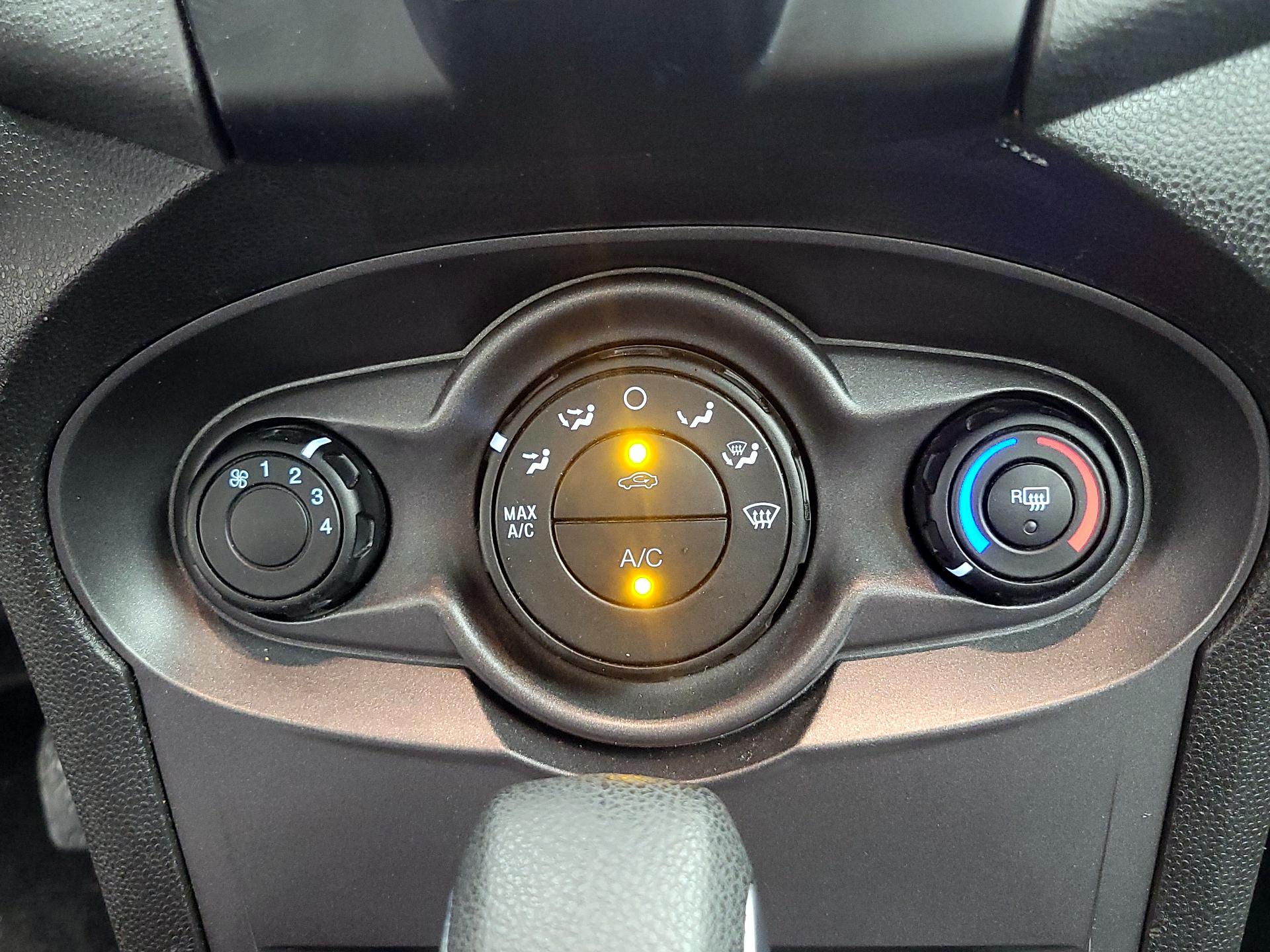 Thumbnail: 2019 Ford Fiesta - 16