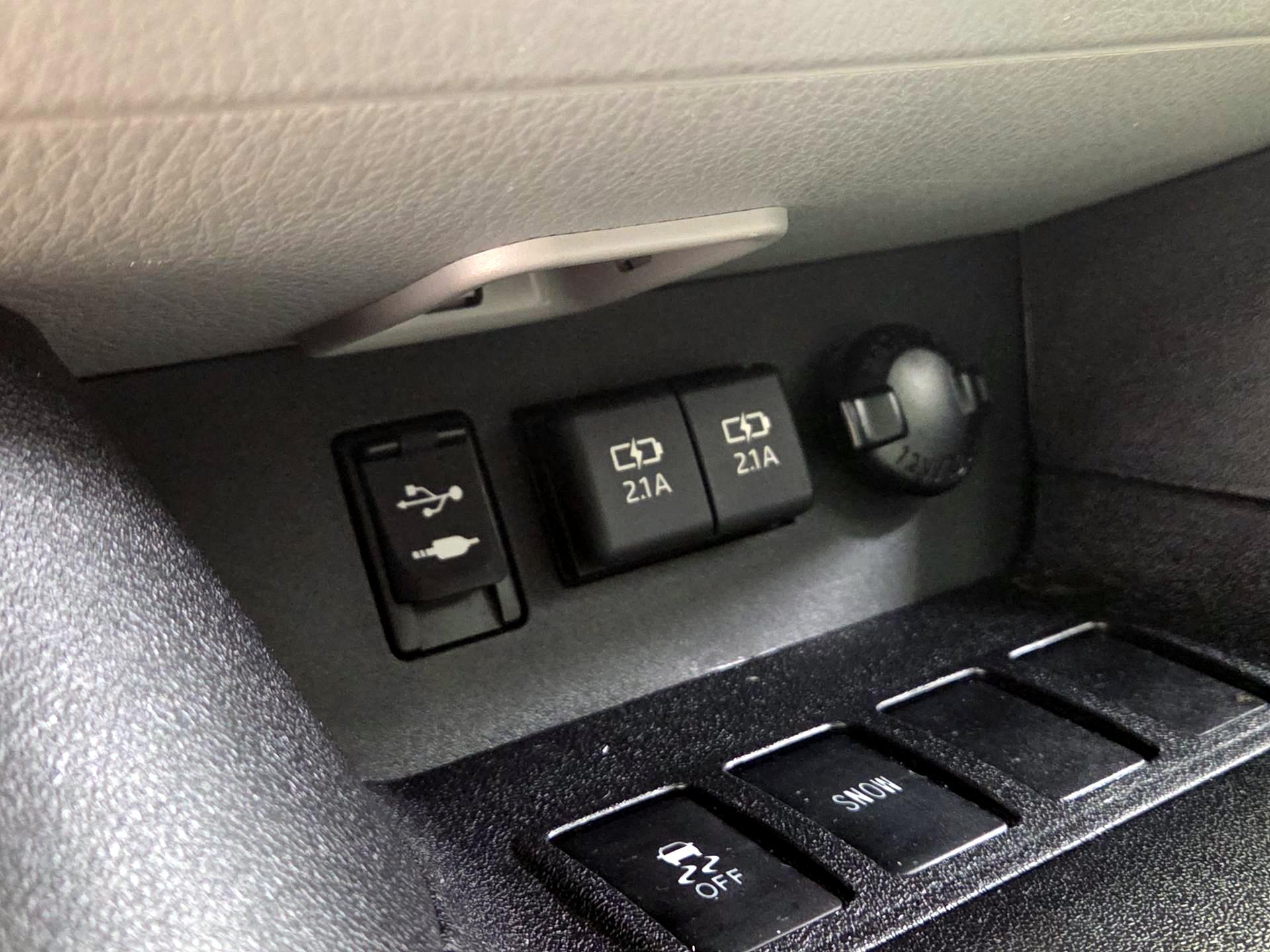 Thumbnail: 2019 Toyota Highlander - 17