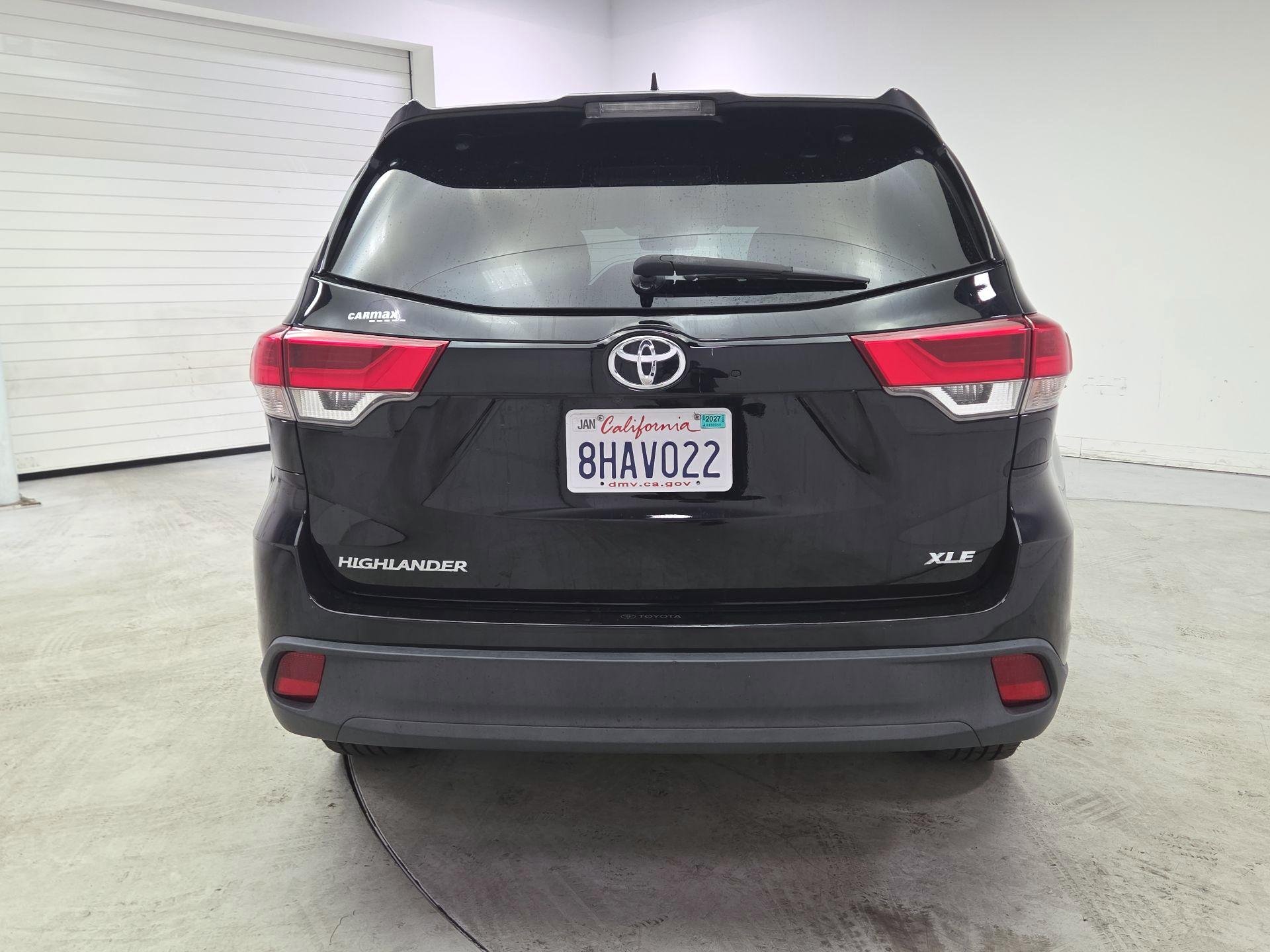 Thumbnail: 2019 Toyota Highlander - 6