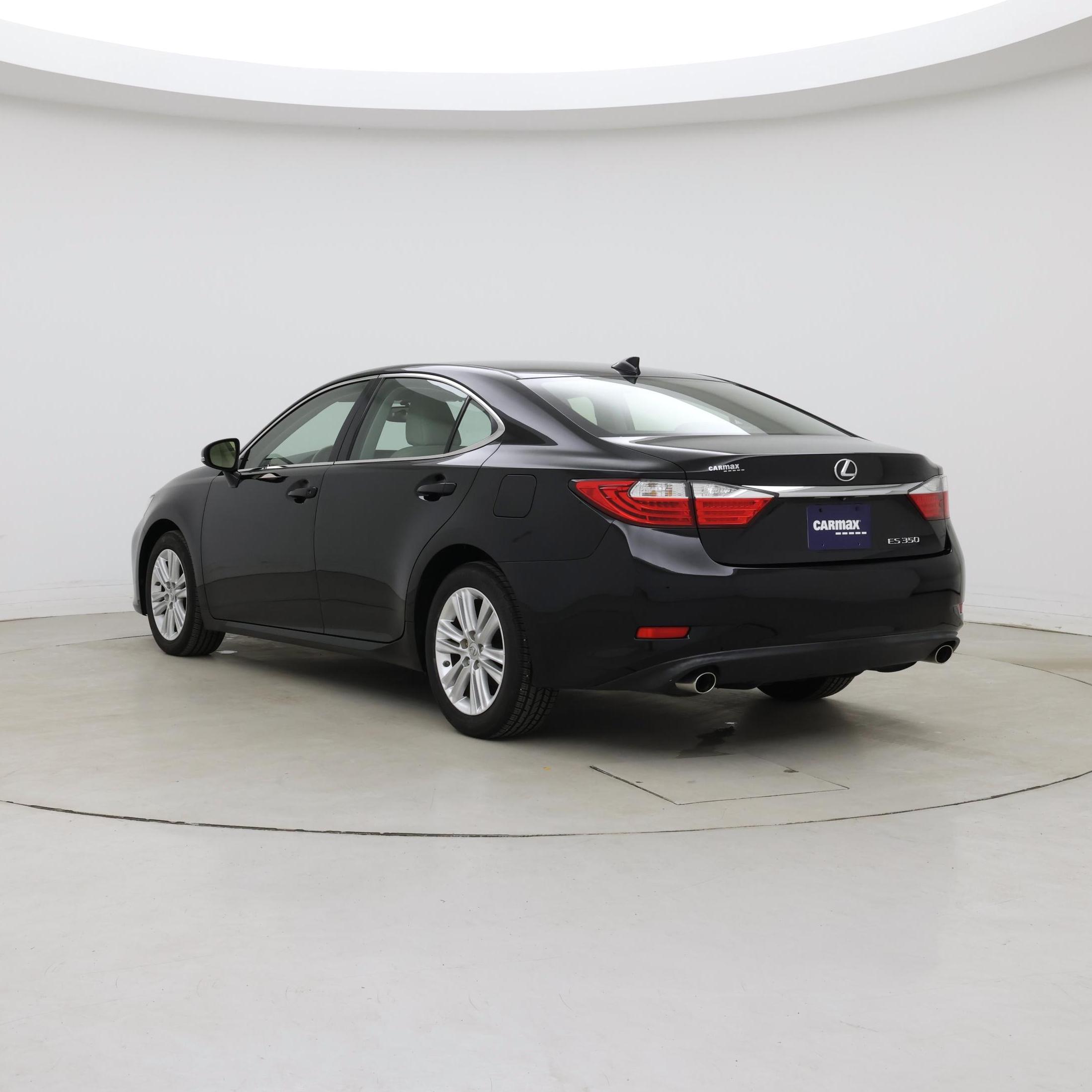 Thumbnail: 2015 Lexus ES - 2