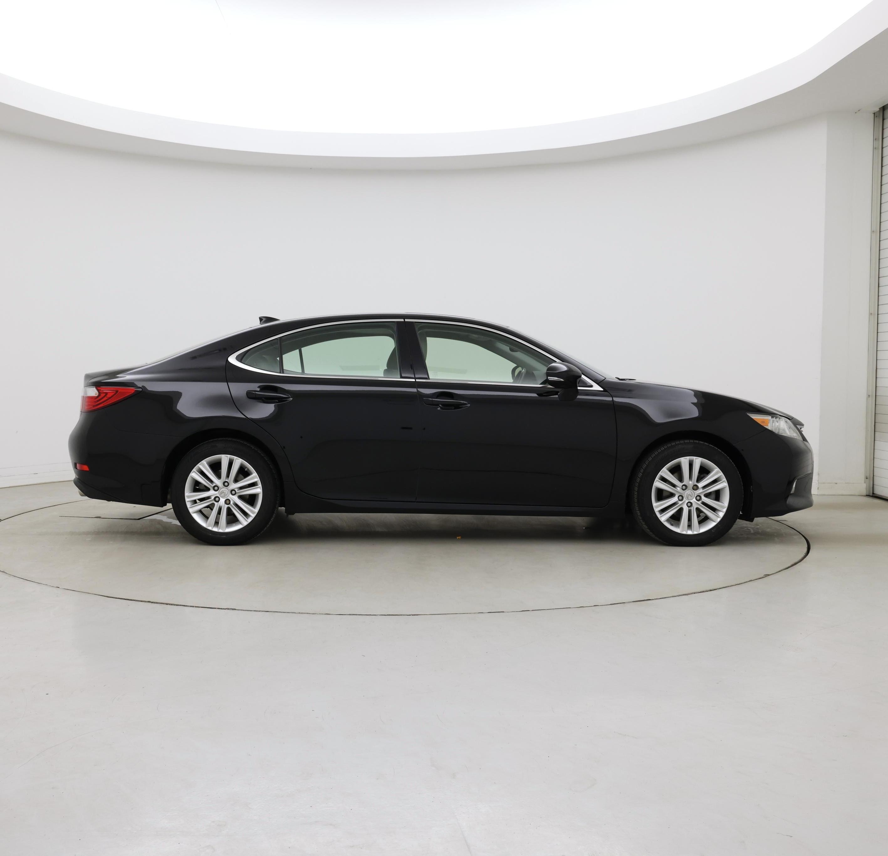 Thumbnail: 2015 Lexus ES - 7
