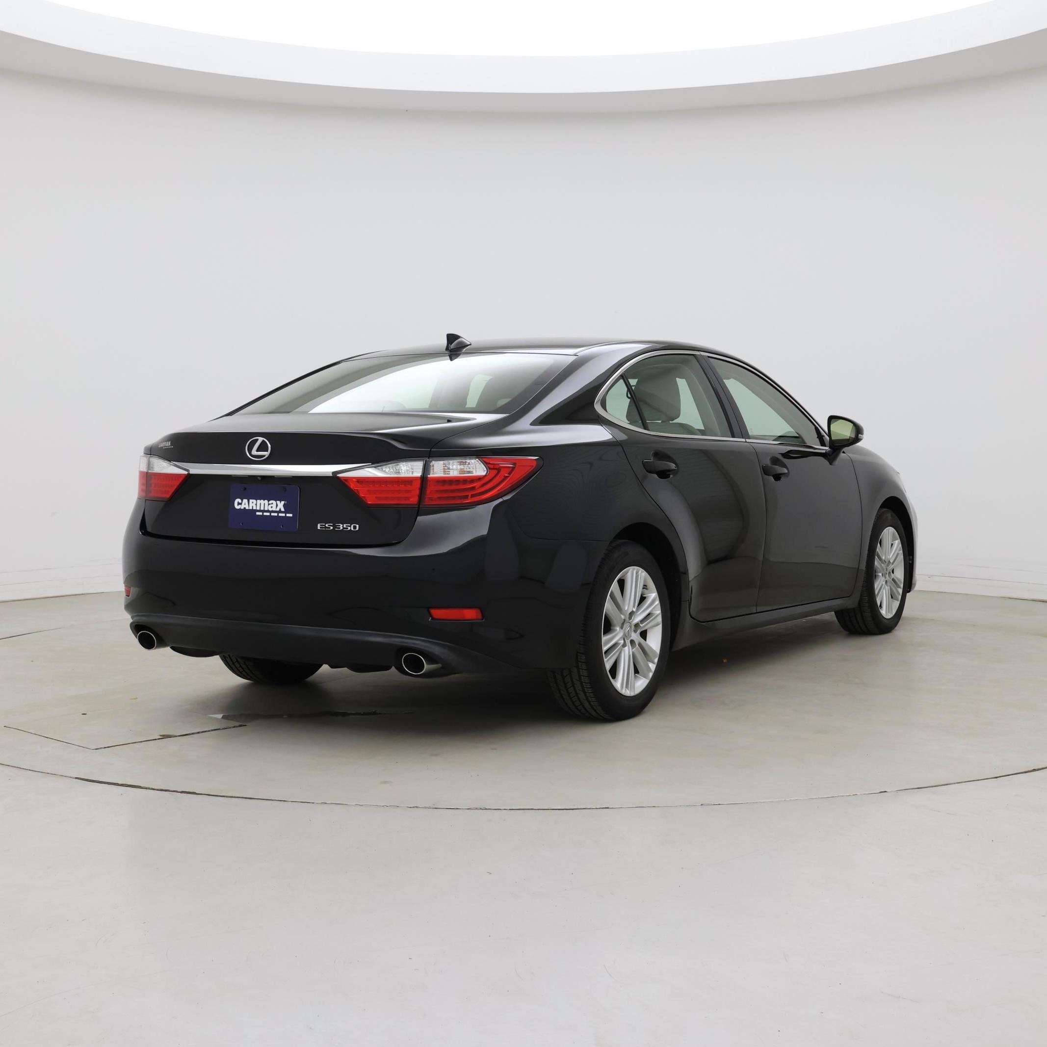 Thumbnail: 2015 Lexus ES - 8