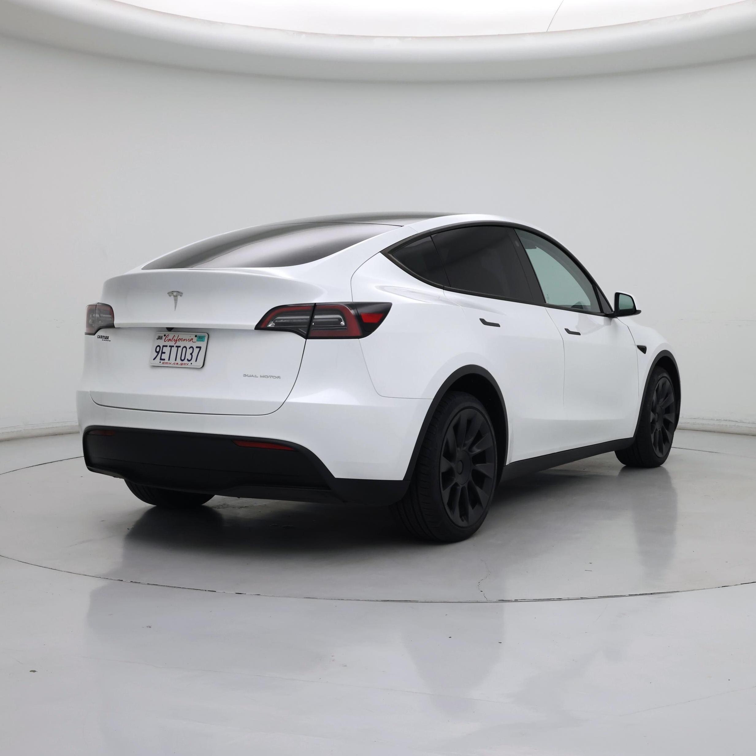 Thumbnail: 2023 Tesla Model Y - 8