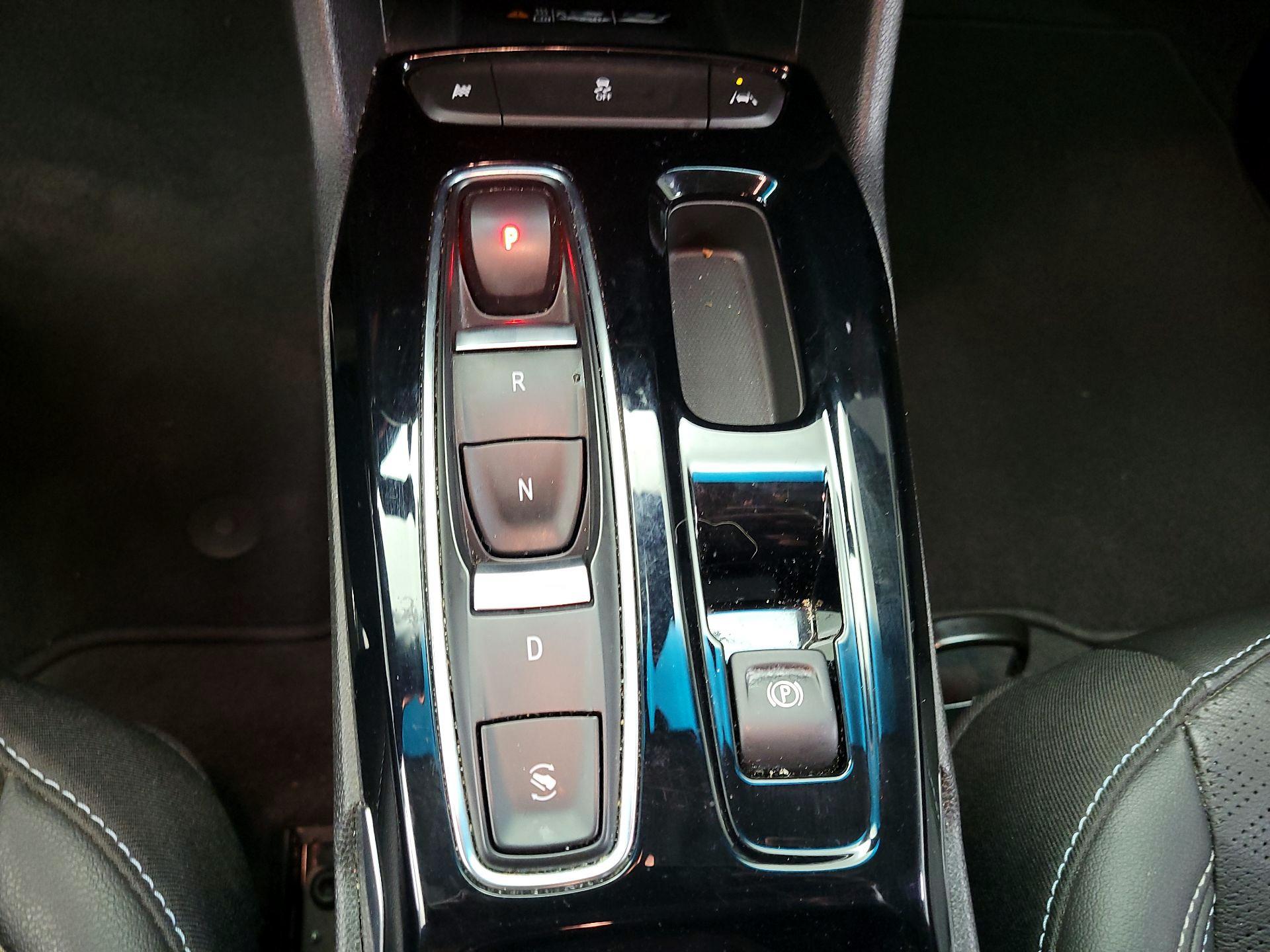 Thumbnail: 2022 Chevrolet Bolt EV - 15