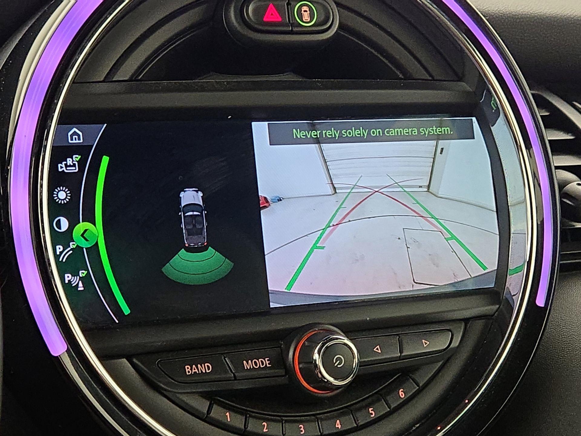 Thumbnail: 2019 MINI Cooper - 15