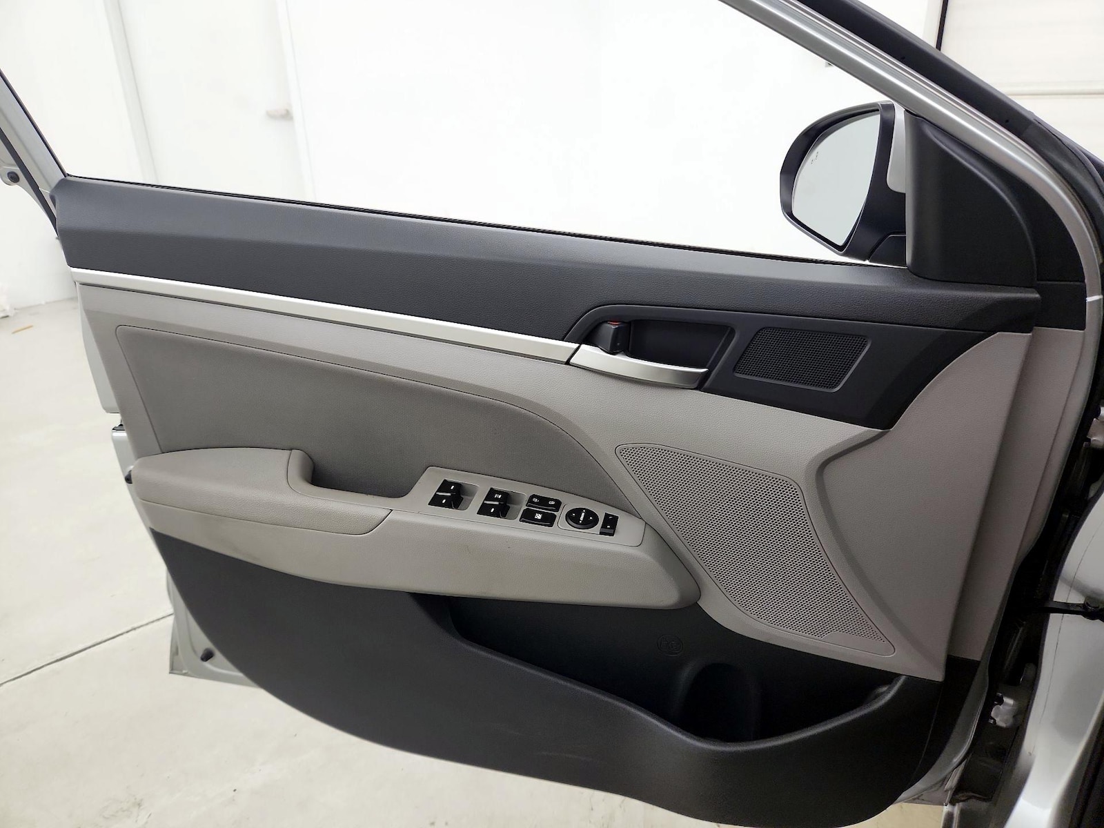 2020 Hyundai Elantra SEL - Photo 13