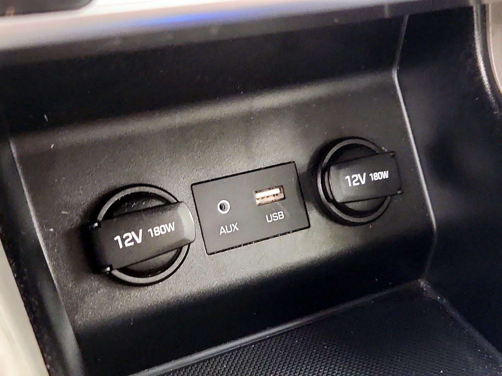 2020 Hyundai Elantra SEL - Photo 19