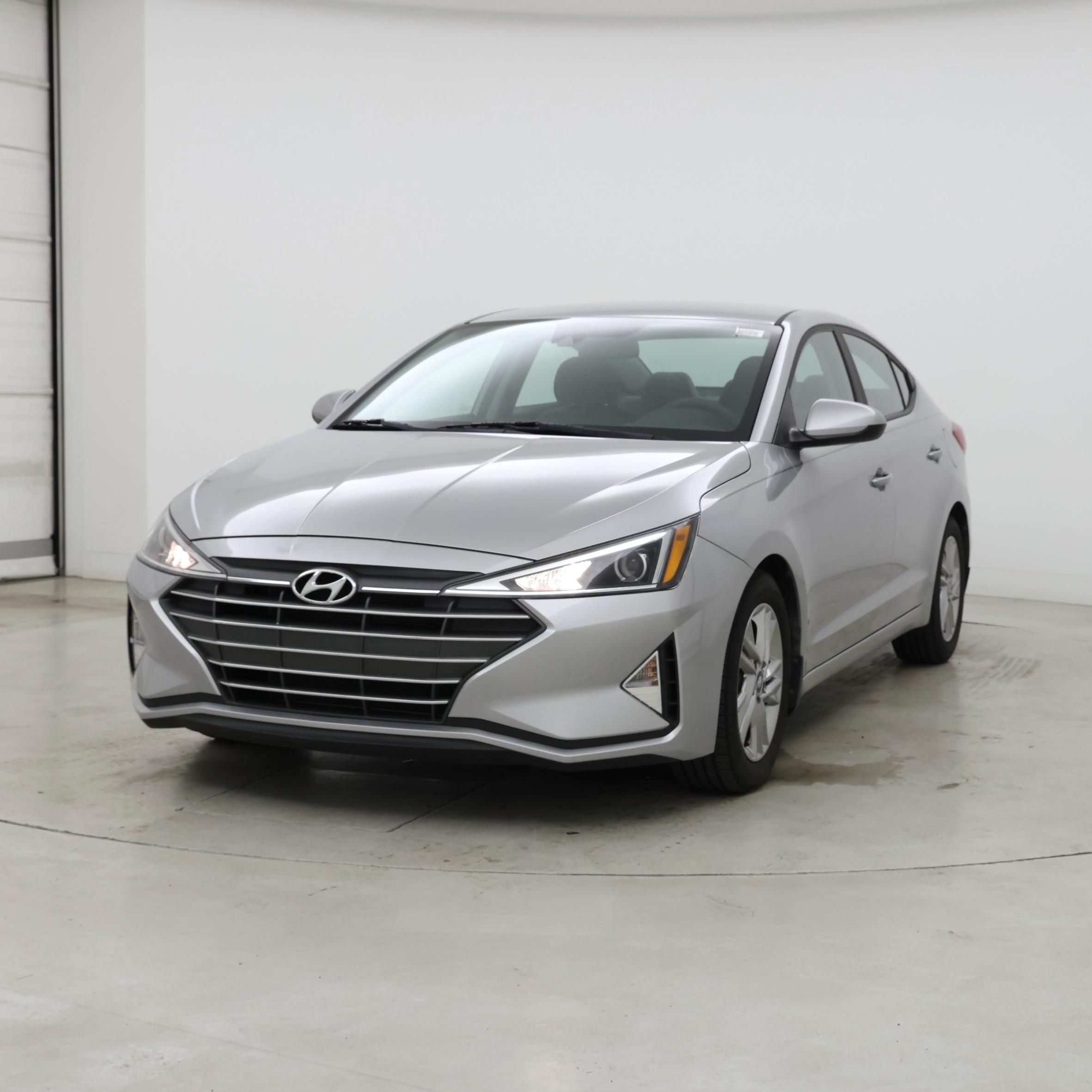 Thumbnail: 2020 Hyundai Elantra - 4