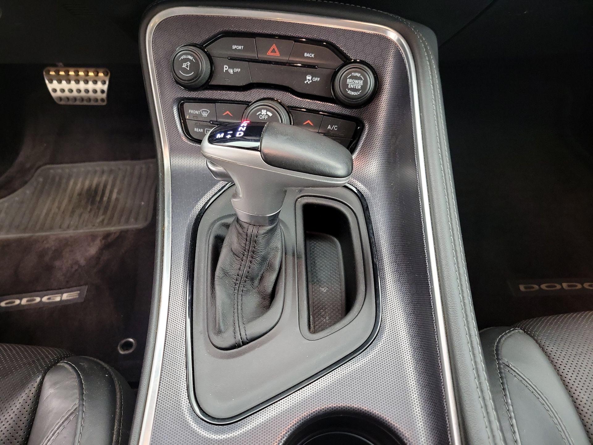 Thumbnail: 2016 Dodge Challenger - 18