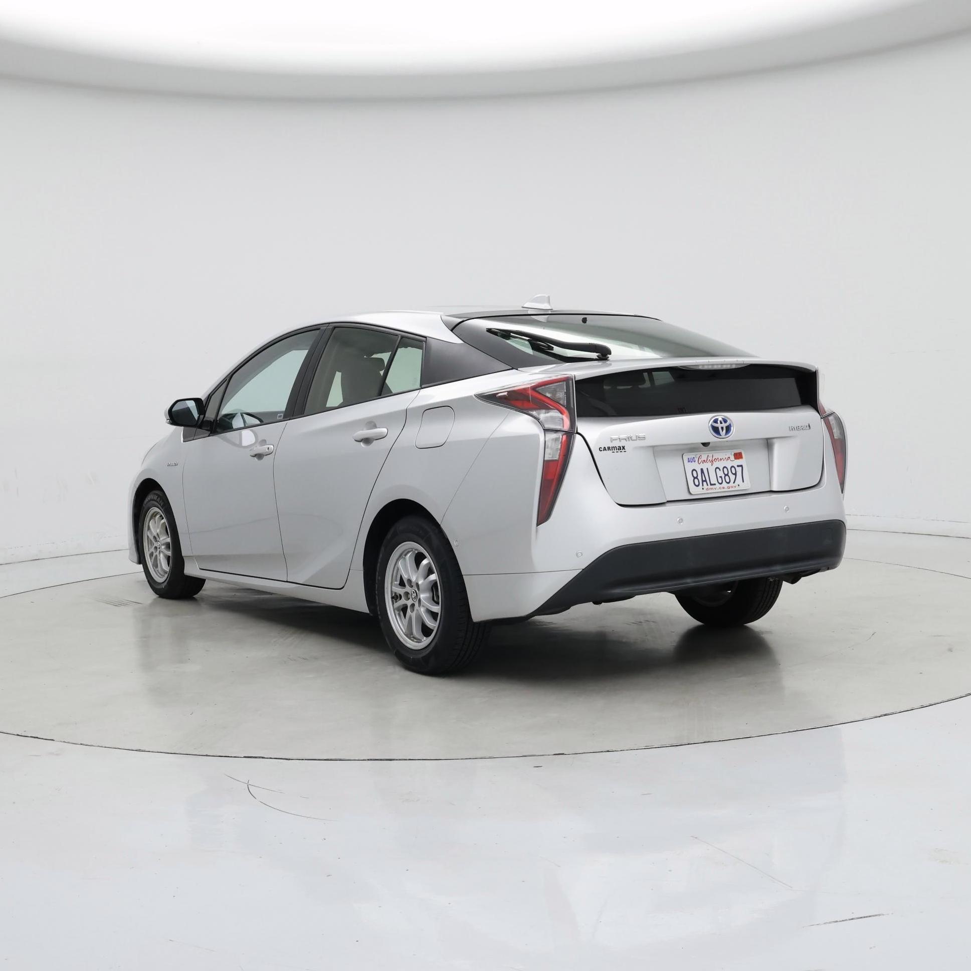 Thumbnail: 2017 Toyota Prius - 2