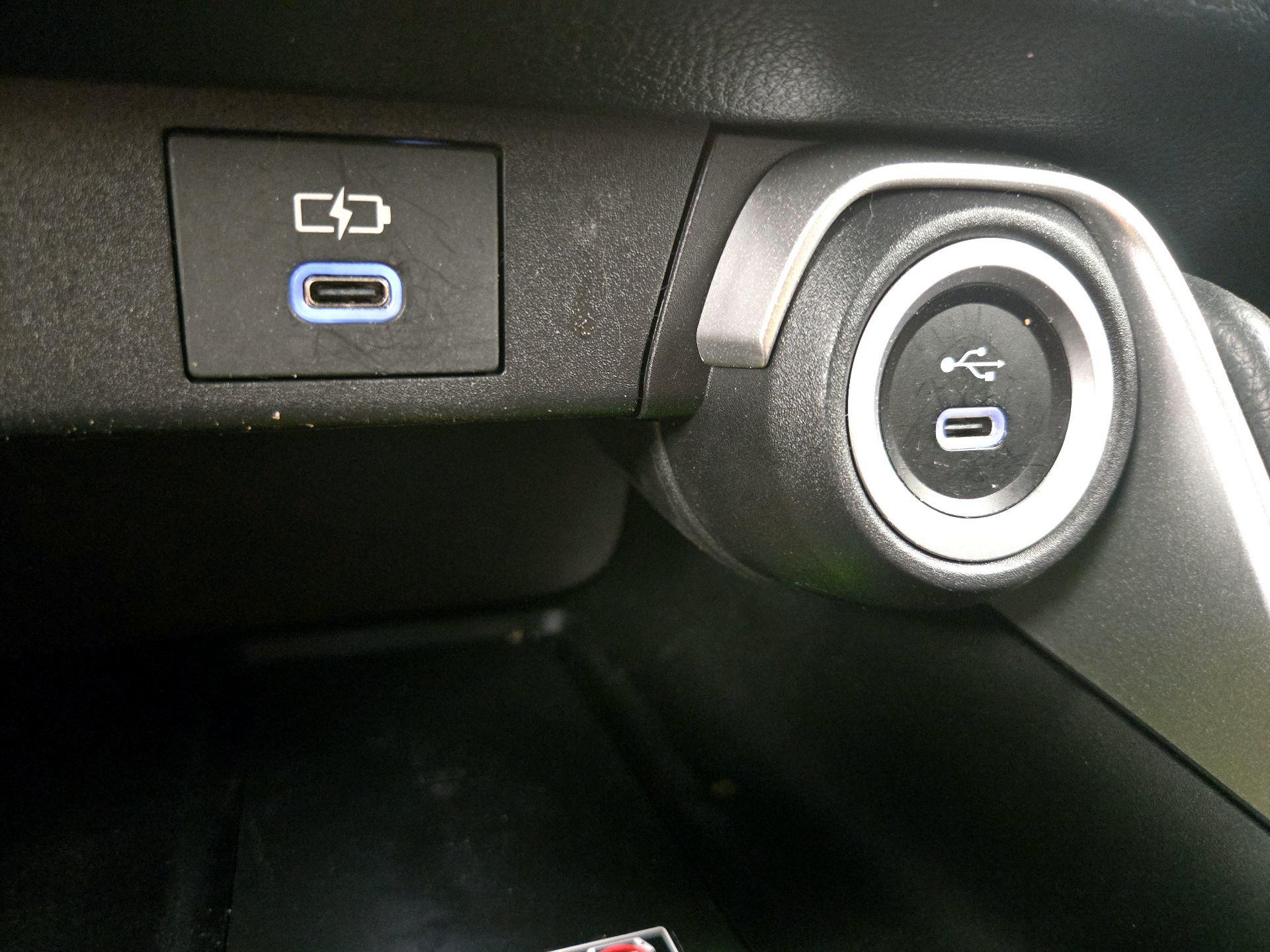 Thumbnail: 2026 Toyota Highlander - 18