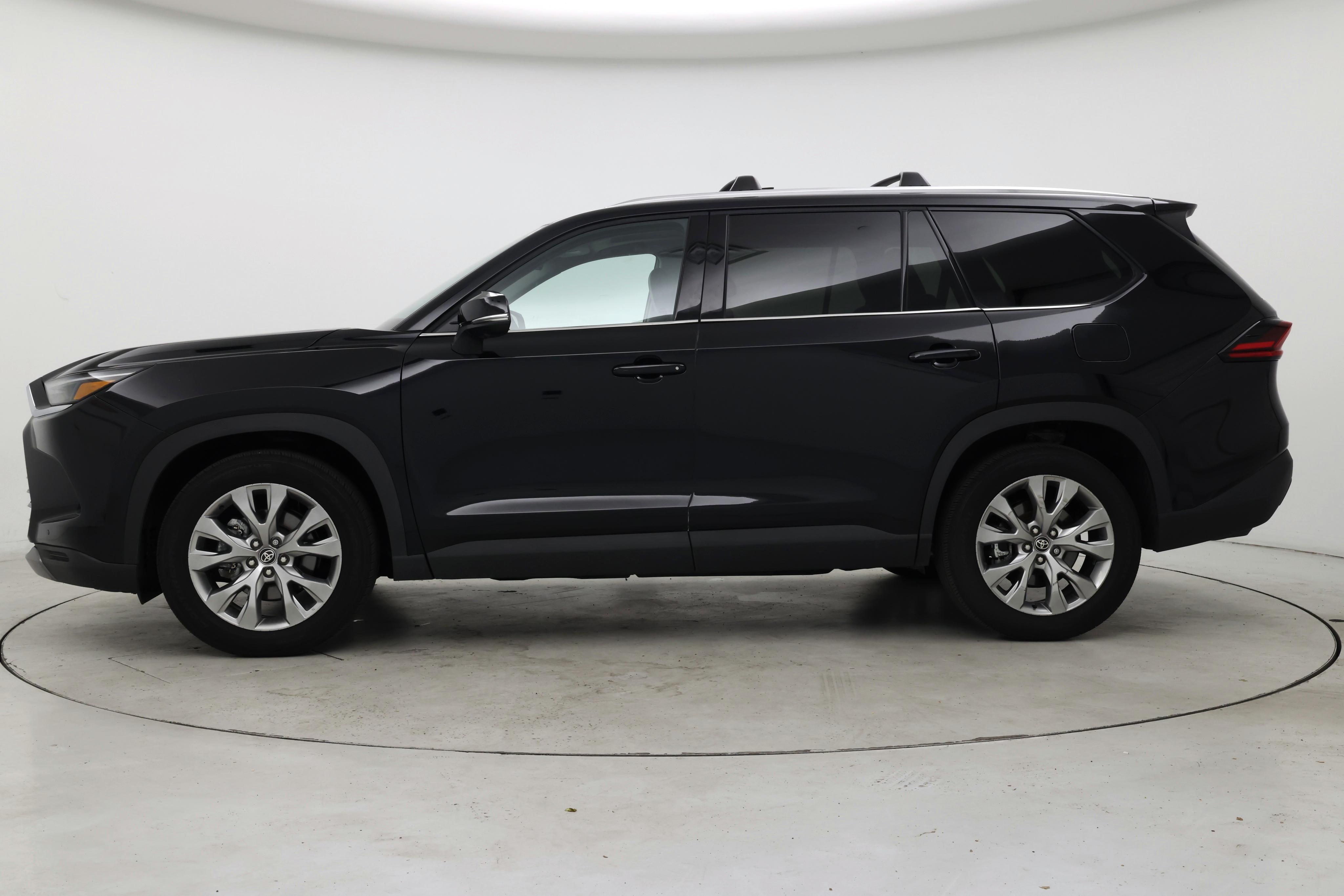Thumbnail: 2026 Toyota Highlander - 3