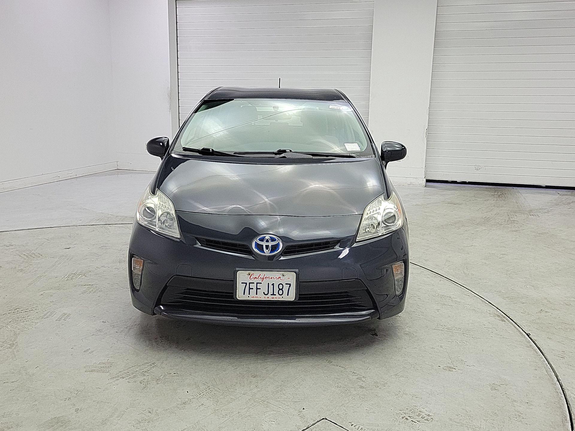 Thumbnail: 2014 Toyota Prius - 2