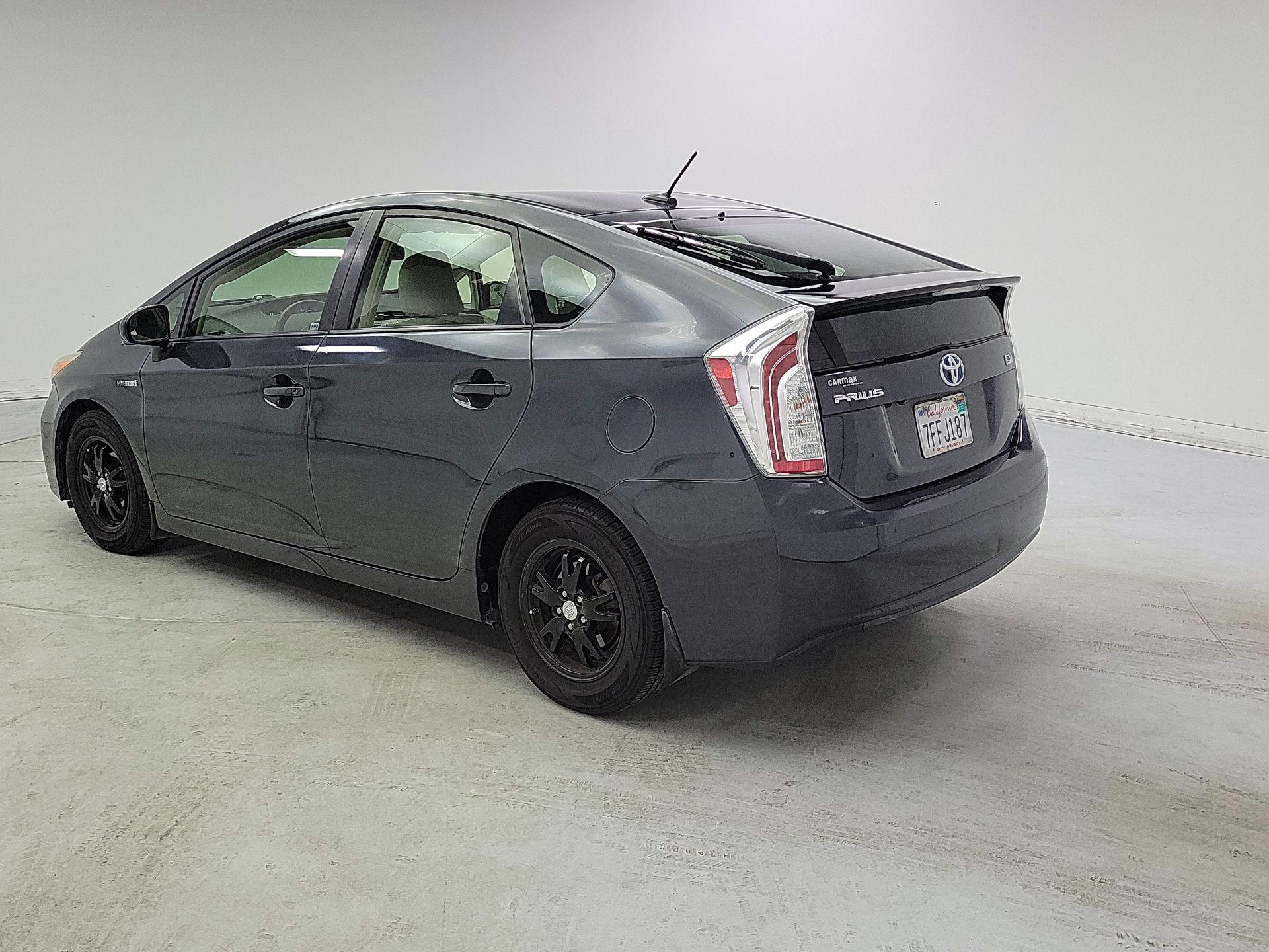 Thumbnail: 2014 Toyota Prius - 7