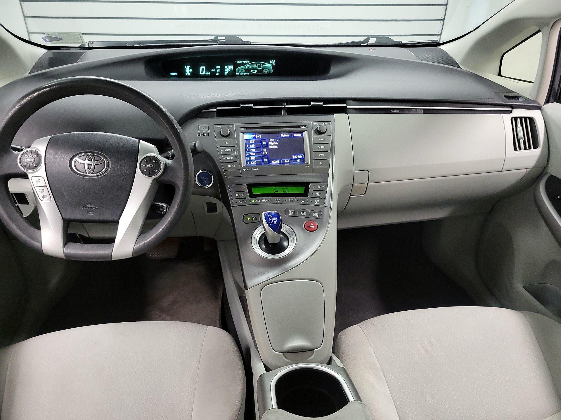 Thumbnail: 2014 Toyota Prius - 8