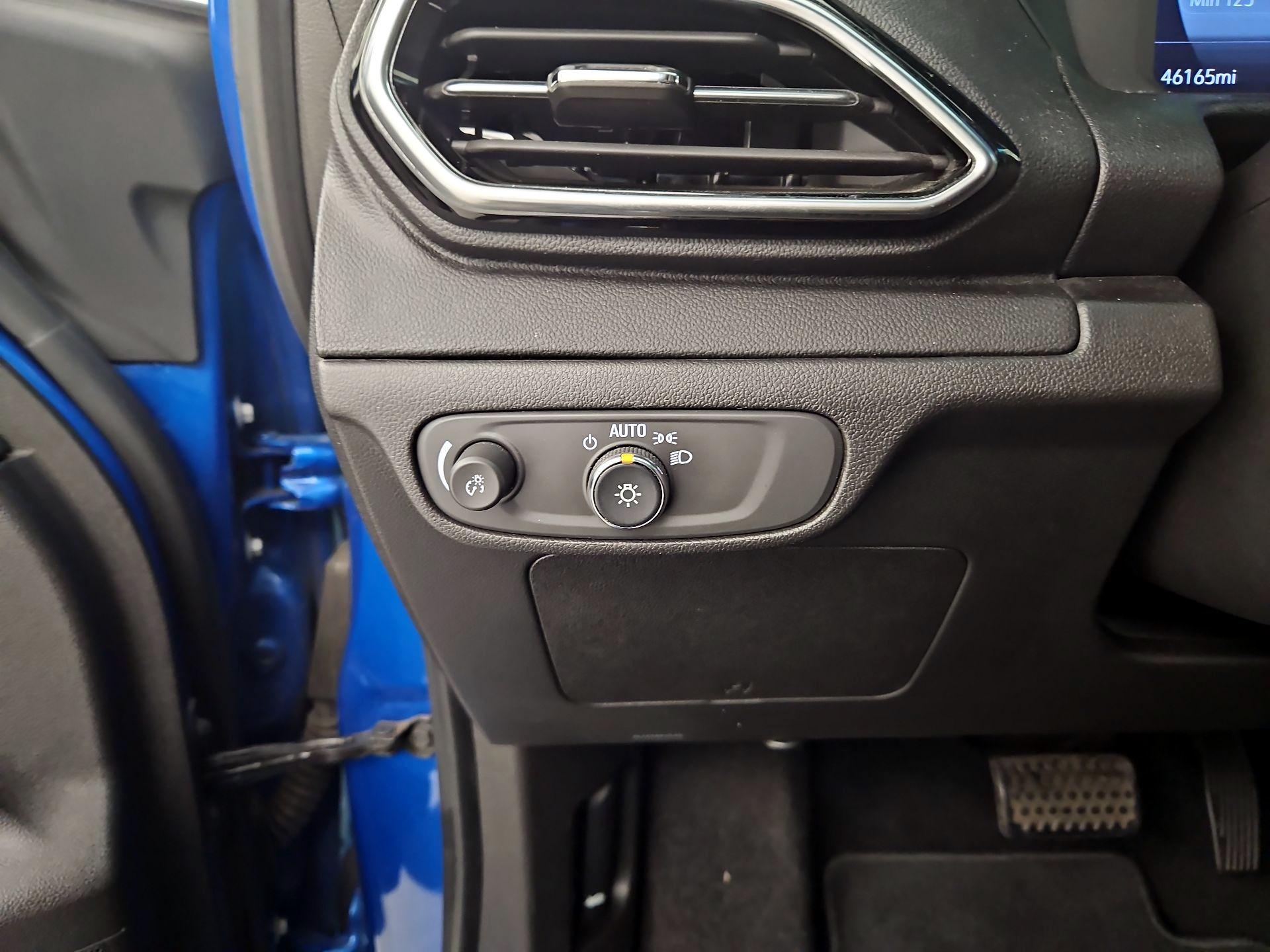 Thumbnail: 2023 Chevrolet Bolt EV - 13