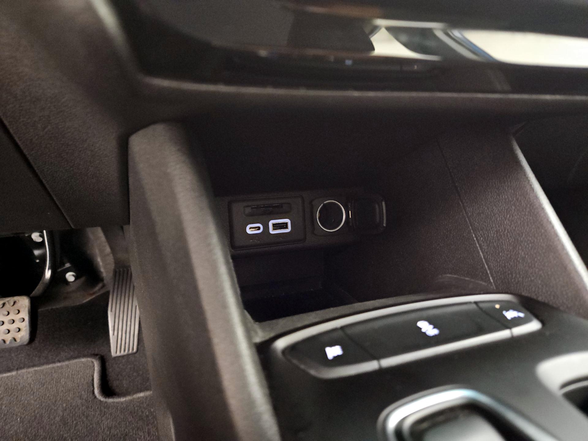 Thumbnail: 2023 Chevrolet Bolt EV - 18