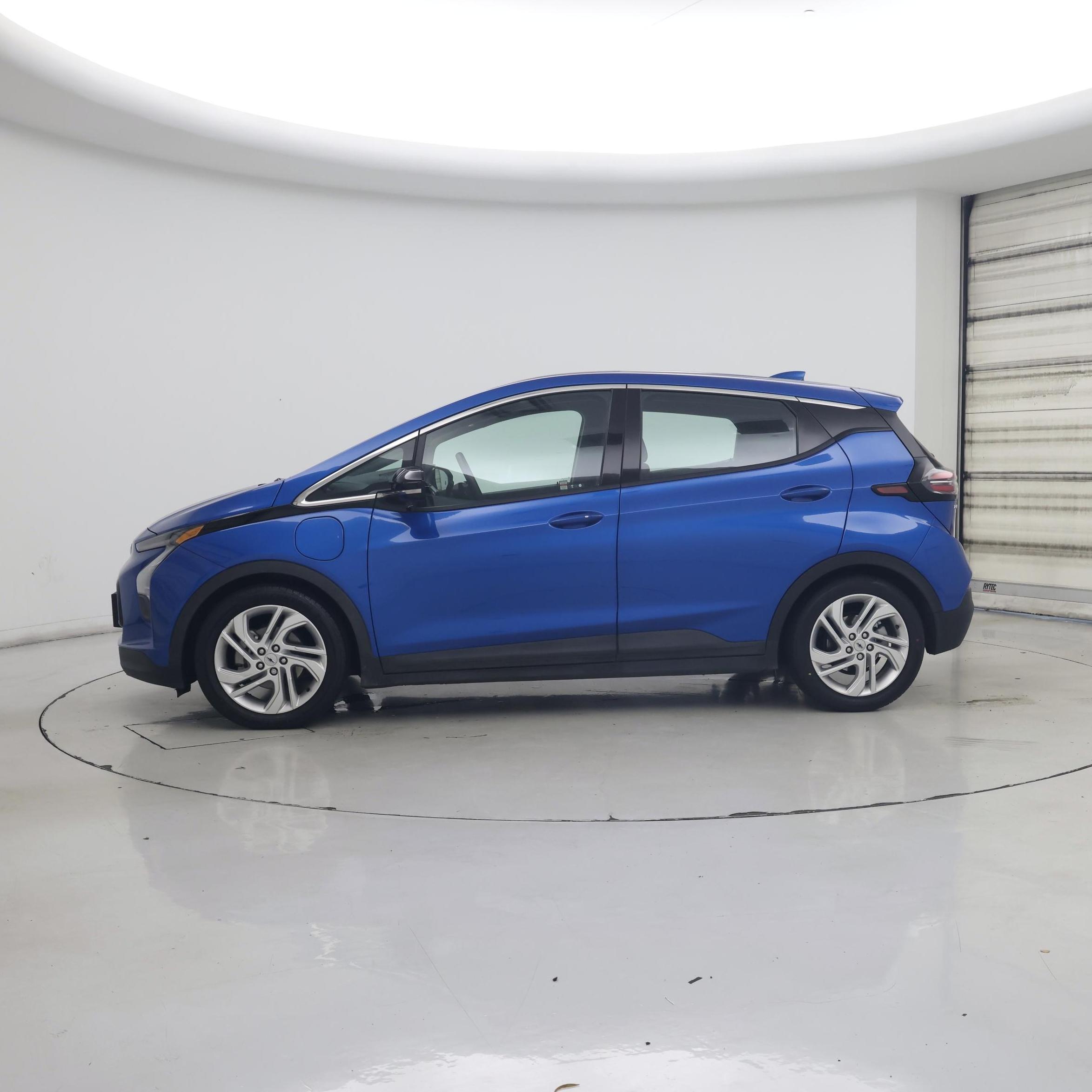 Thumbnail: 2023 Chevrolet Bolt EV - 3