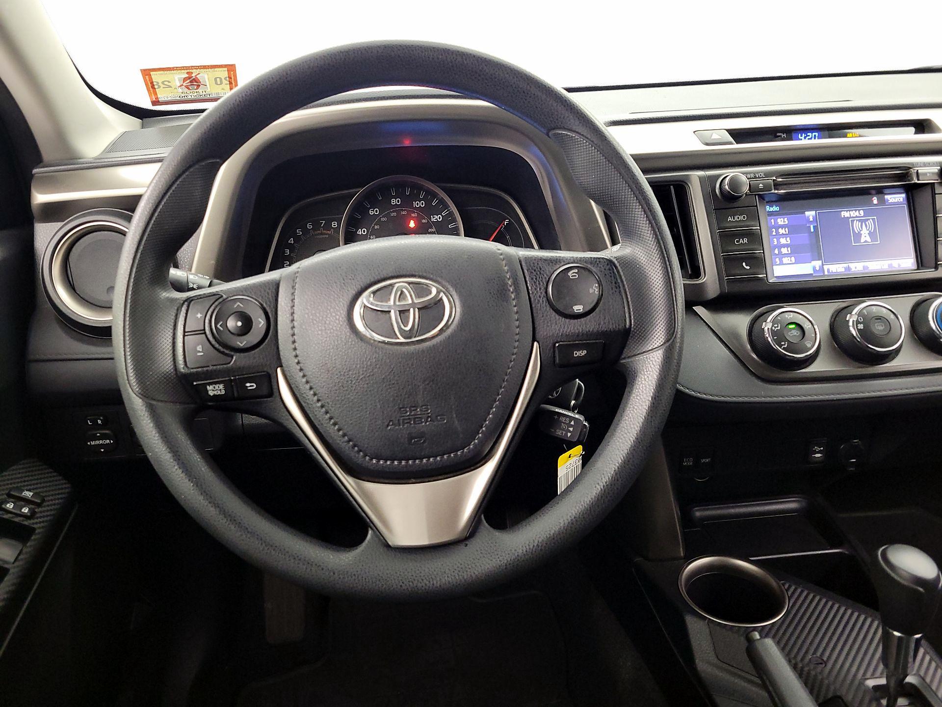 Thumbnail: 2015 Toyota RAV4 - 9