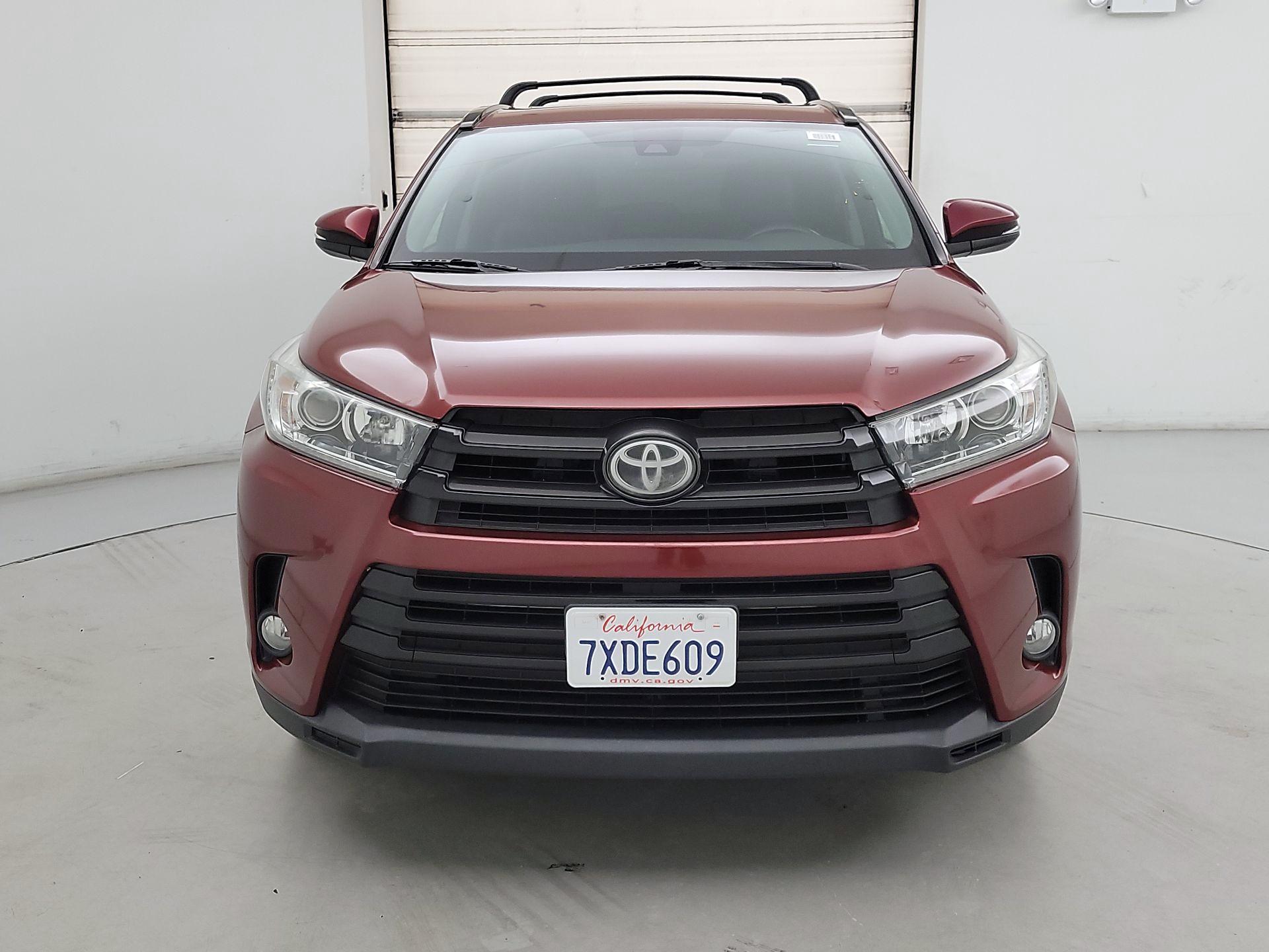 Thumbnail: 2017 Toyota Highlander - 2