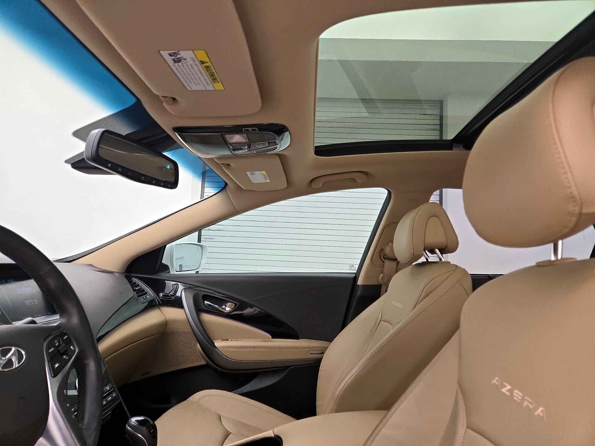 Thumbnail: 2017 Hyundai Azera - 18