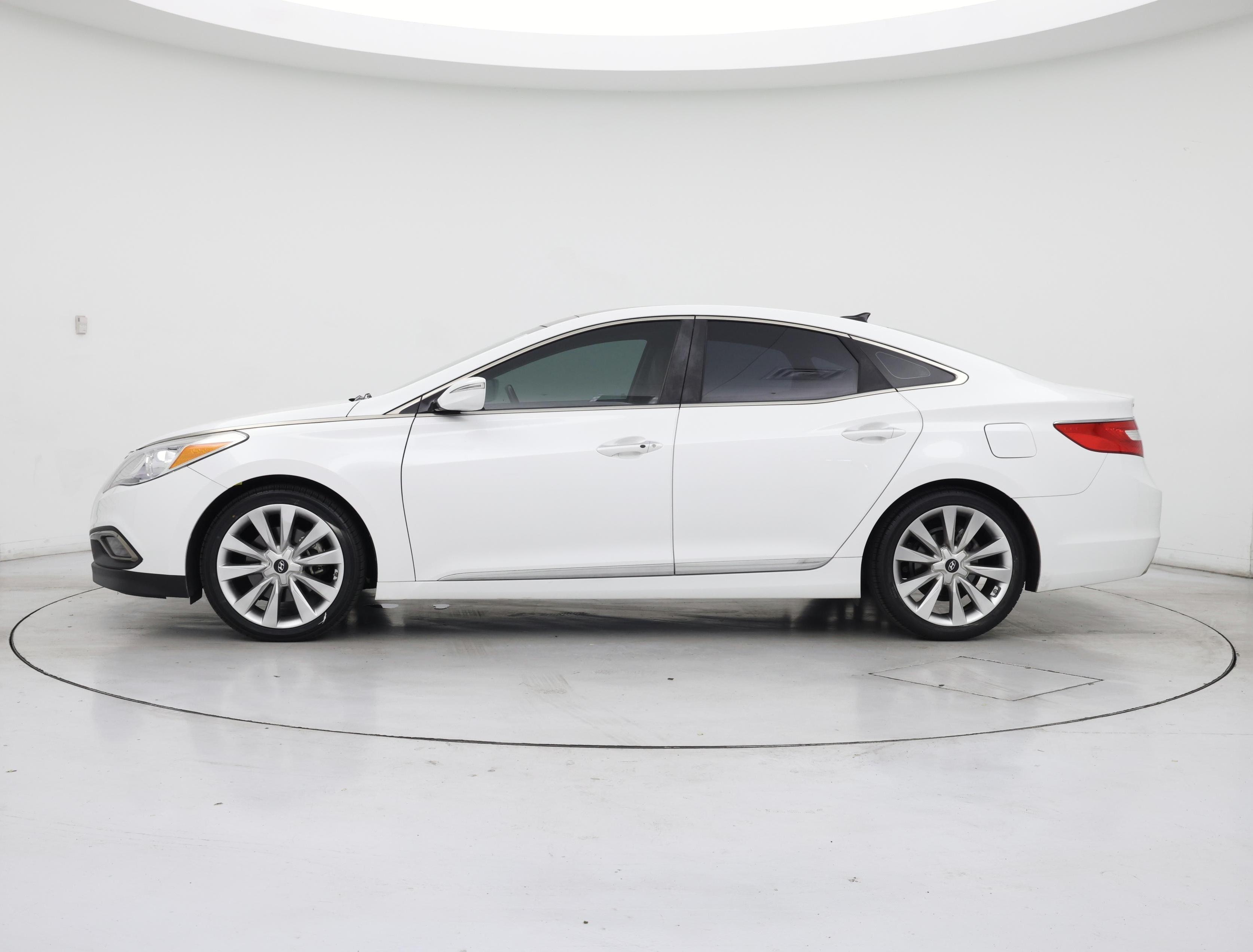 Thumbnail: 2017 Hyundai Azera - 3
