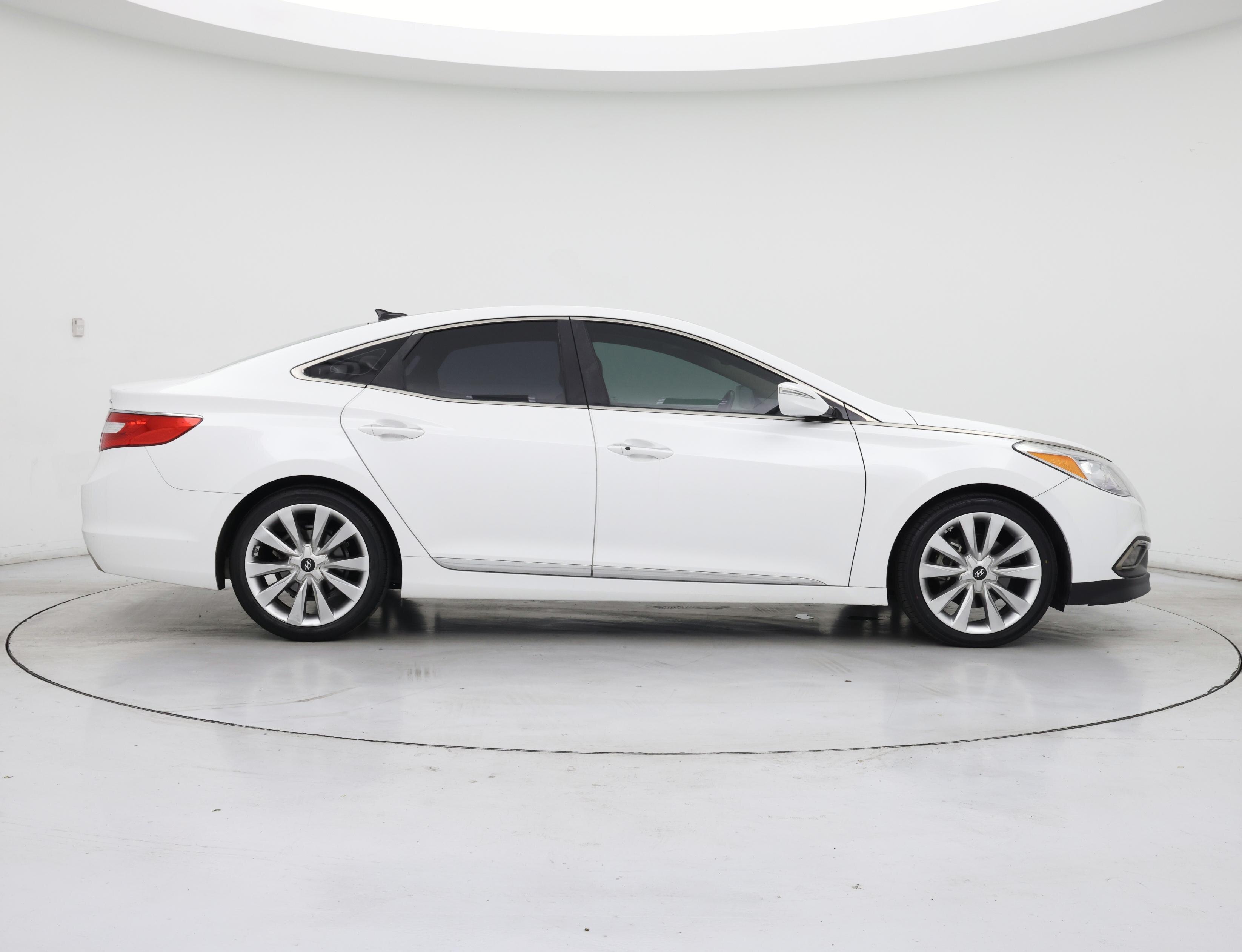 Thumbnail: 2017 Hyundai Azera - 7