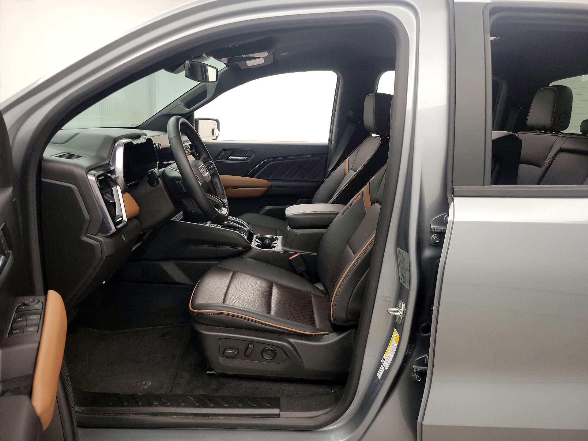 Thumbnail: 2023 GMC Canyon - 11