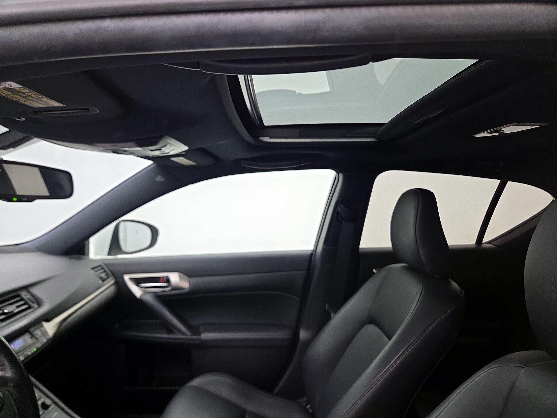 Thumbnail: 2016 Lexus CT - 19
