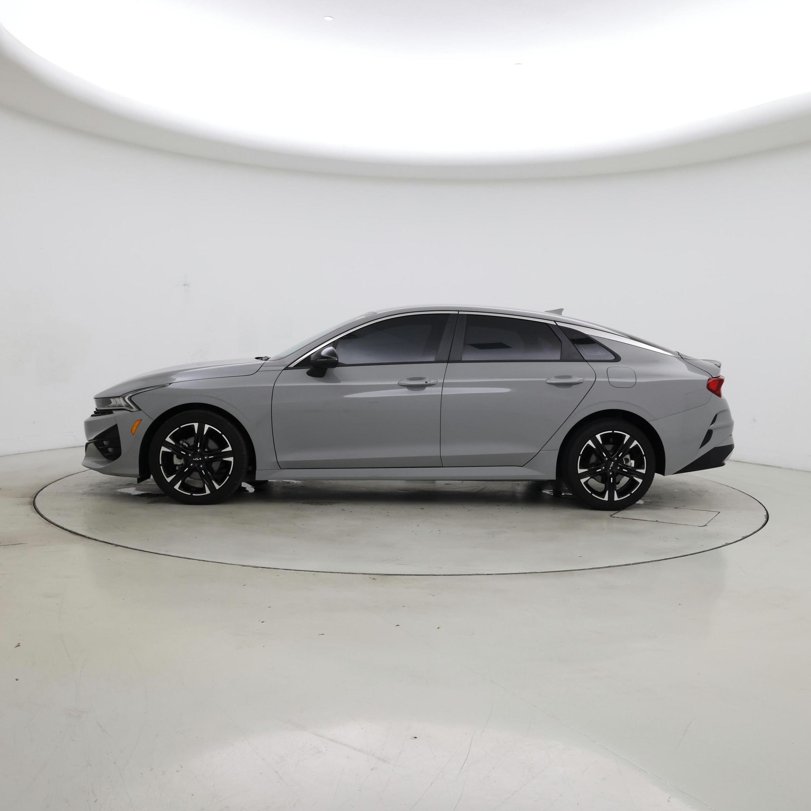 Thumbnail: 2023 Kia K5 - 3