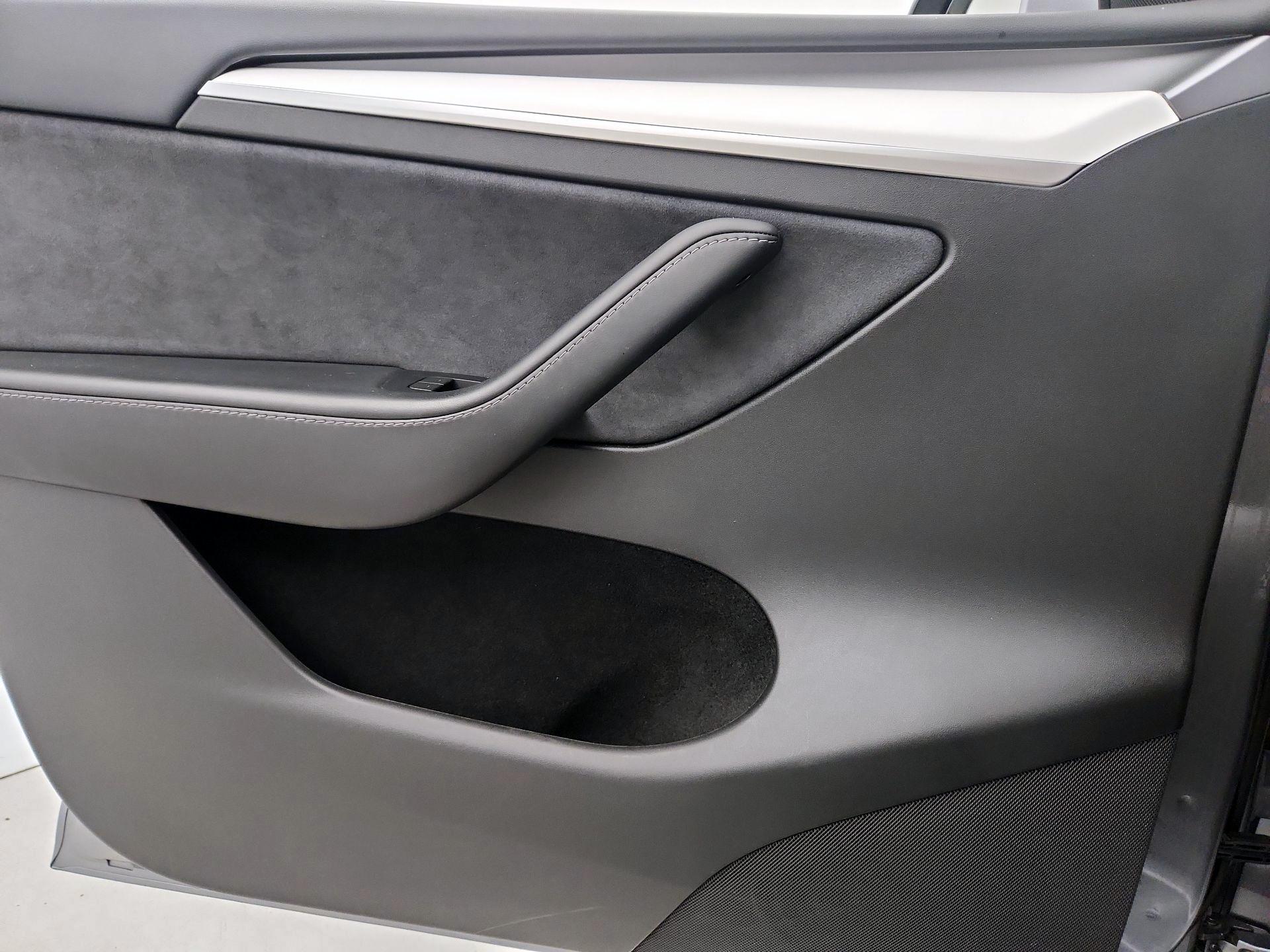 Thumbnail: 2024 Tesla Model Y - 12