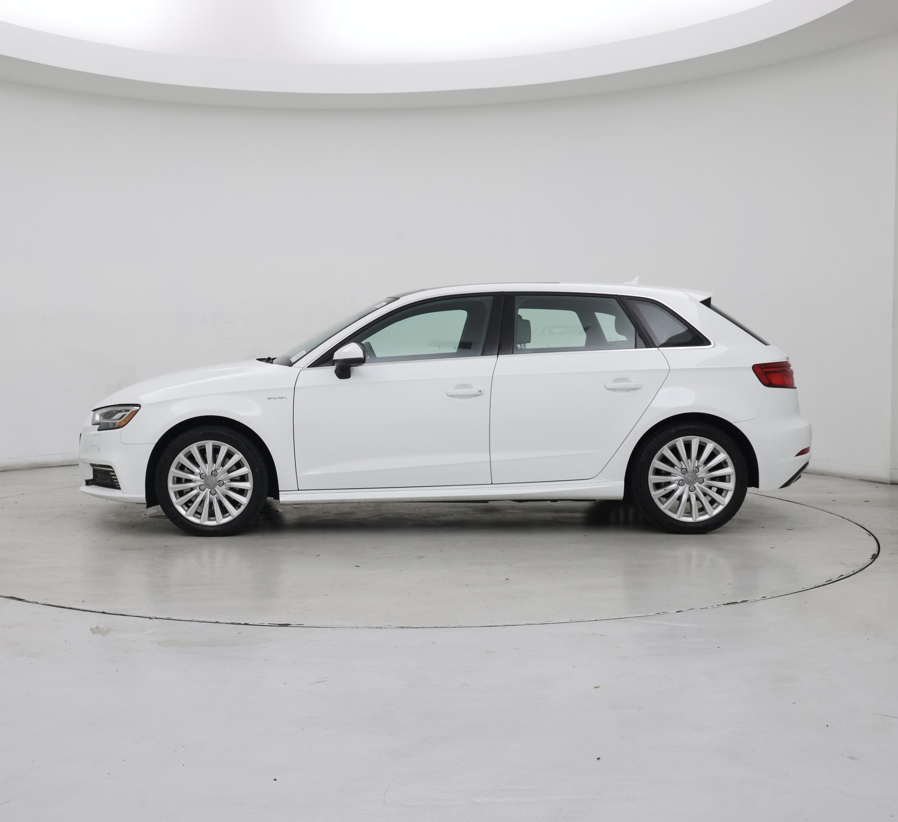 Thumbnail: 2018 Audi A3 - 3