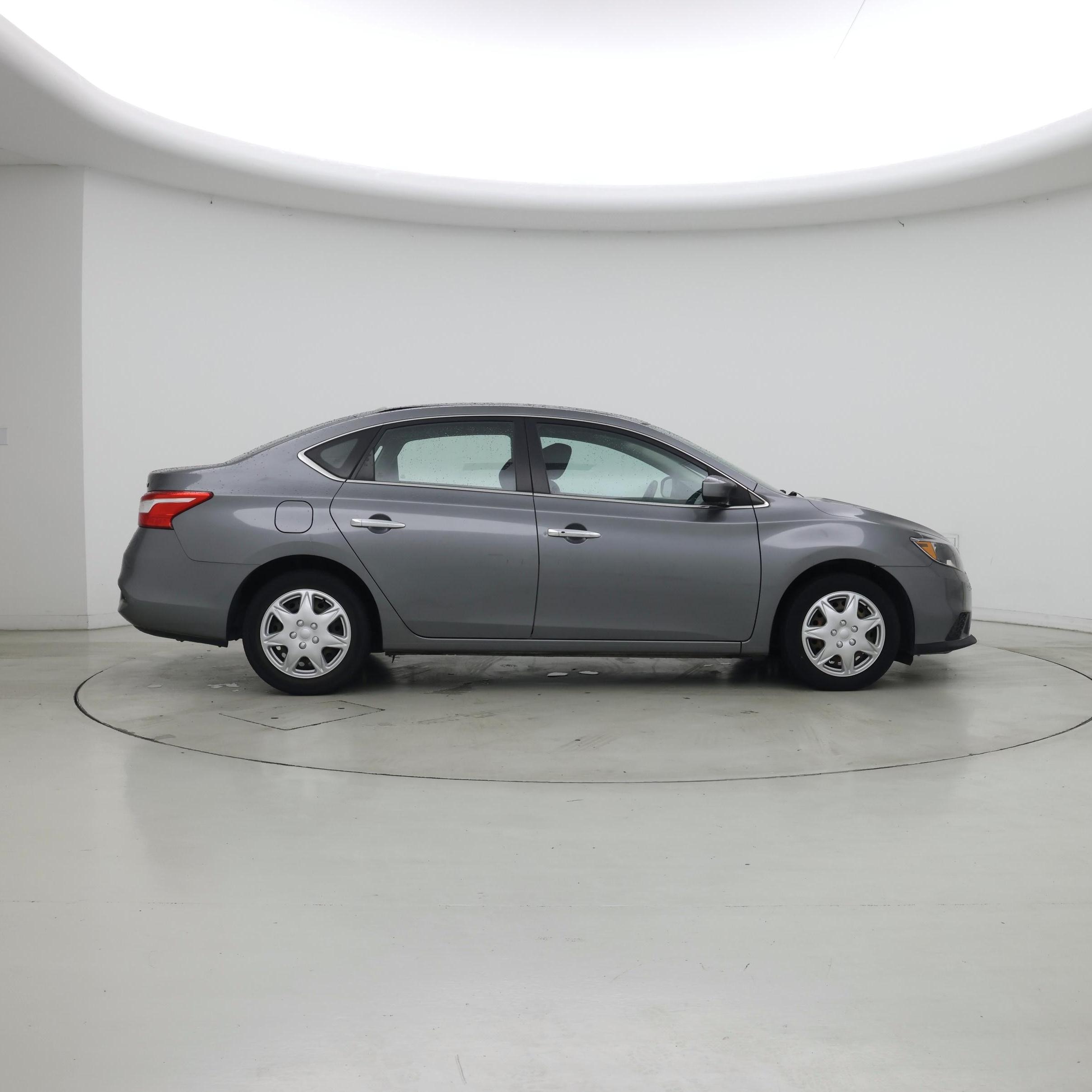 Thumbnail: 2017 Nissan Sentra - 7