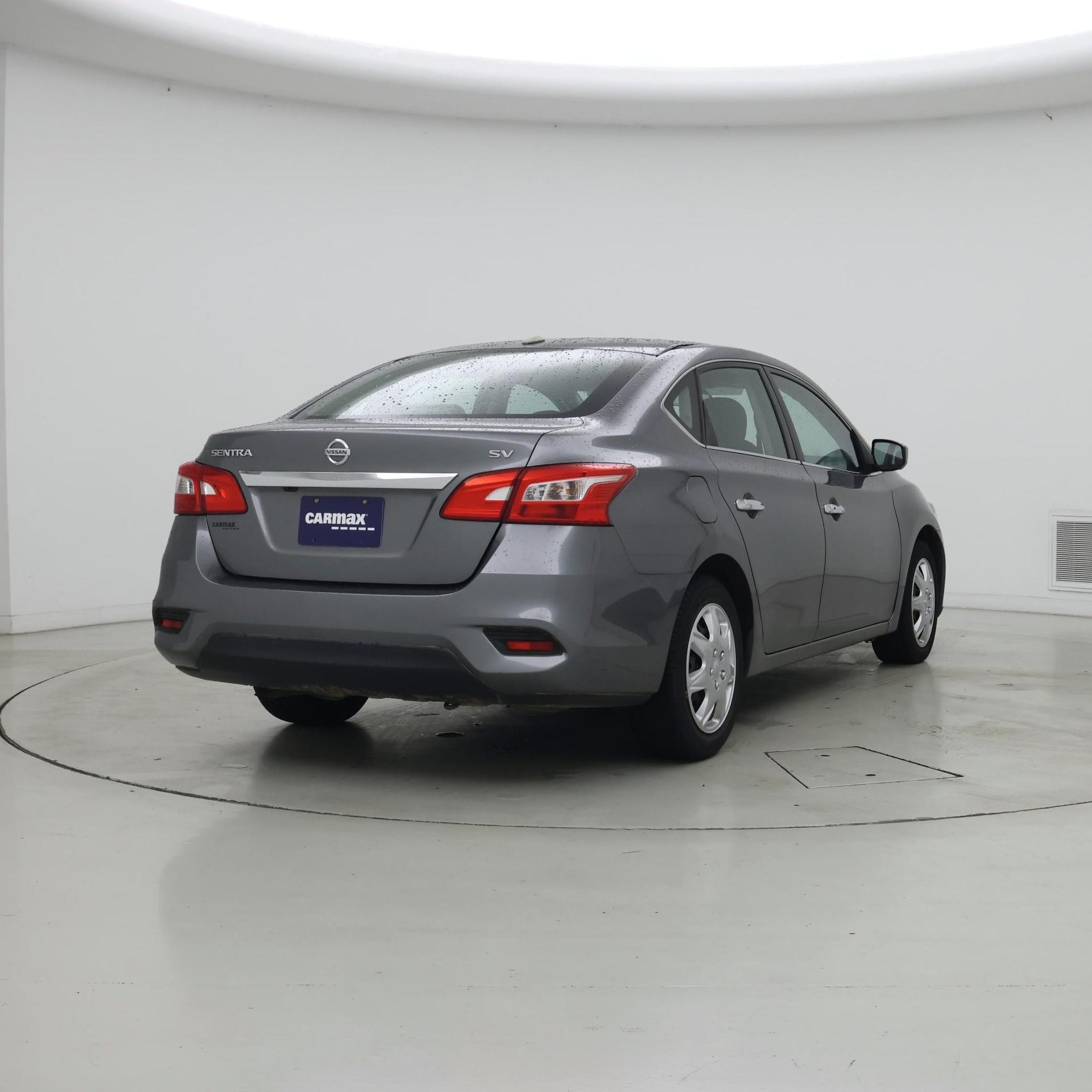 Thumbnail: 2017 Nissan Sentra - 8