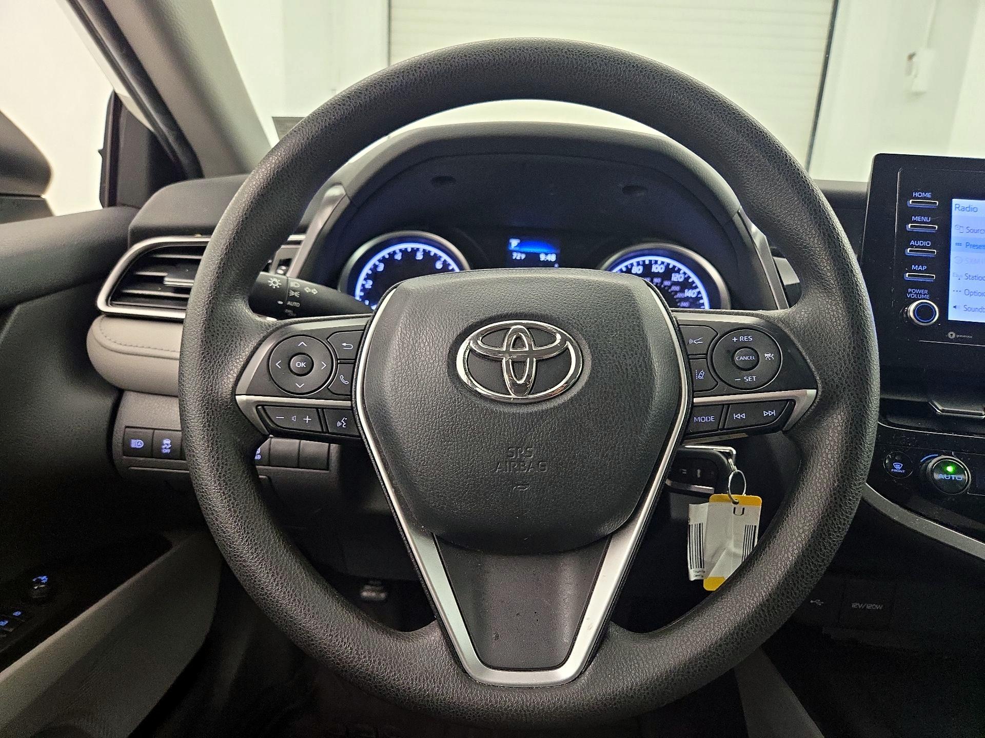 Thumbnail: 2023 Toyota Camry - 10