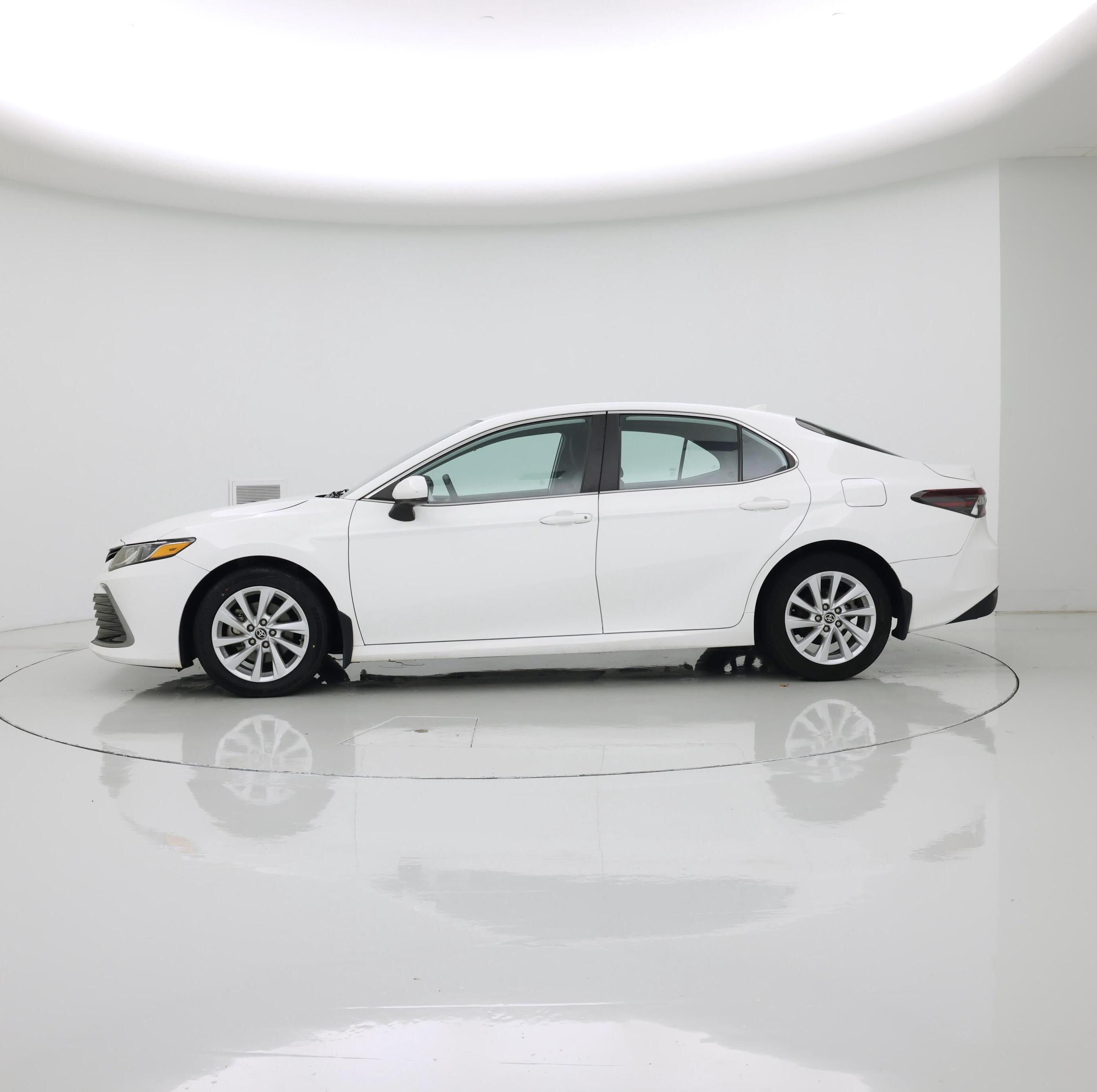Thumbnail: 2023 Toyota Camry - 3