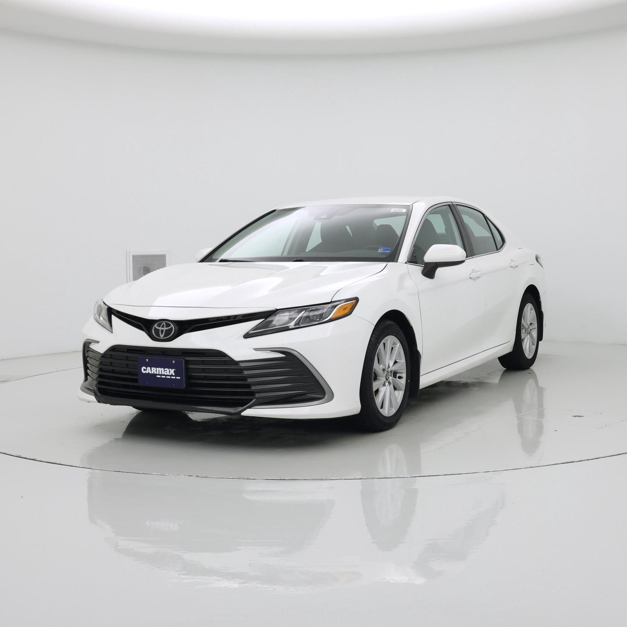 Thumbnail: 2023 Toyota Camry - 4