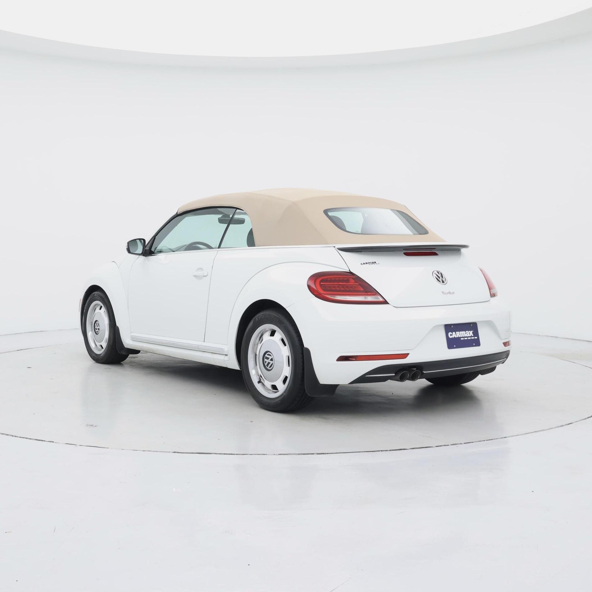 Thumbnail: 2018 Volkswagen Beetle - 2