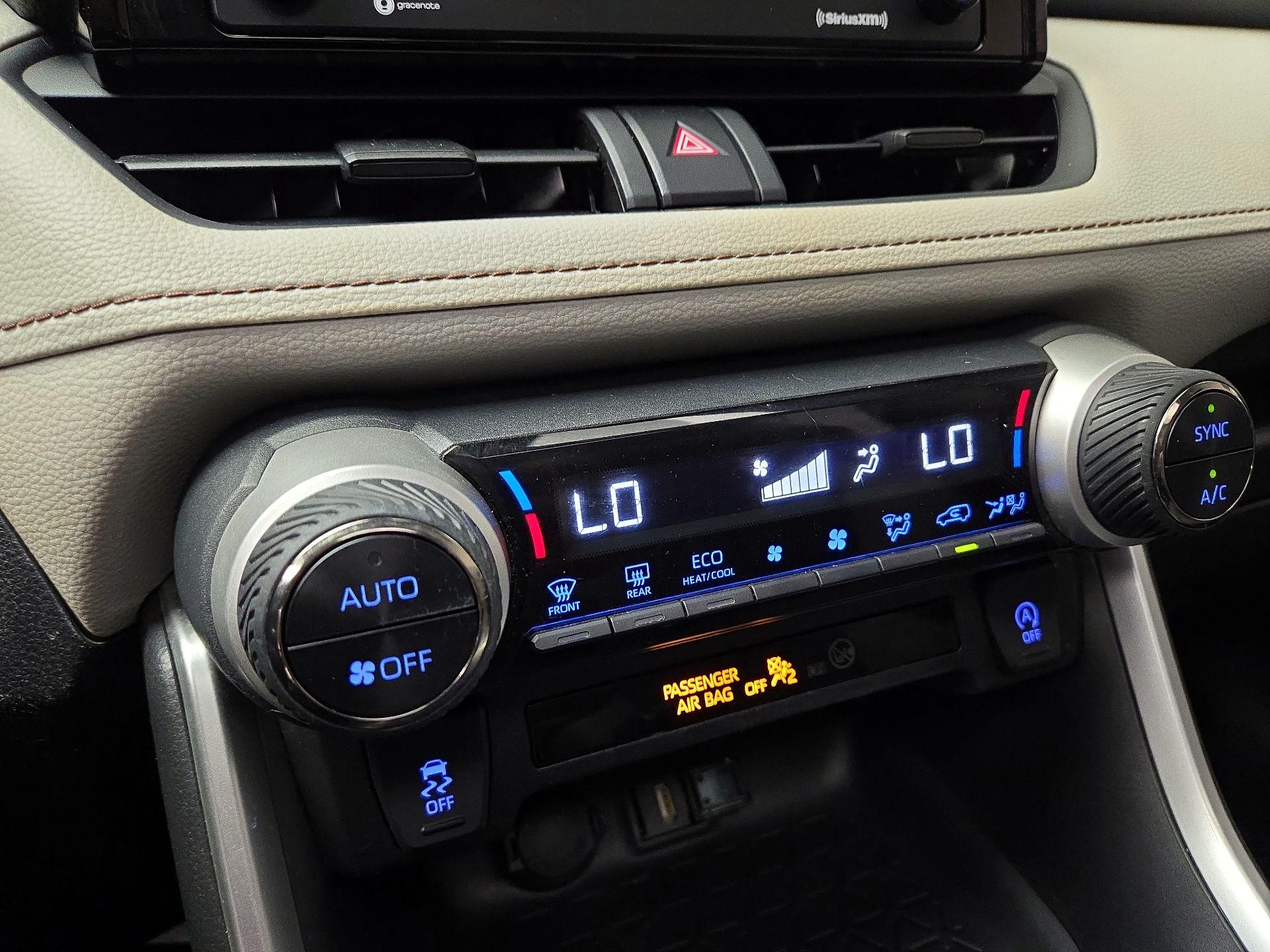 Thumbnail: 2021 Toyota RAV4 - 16