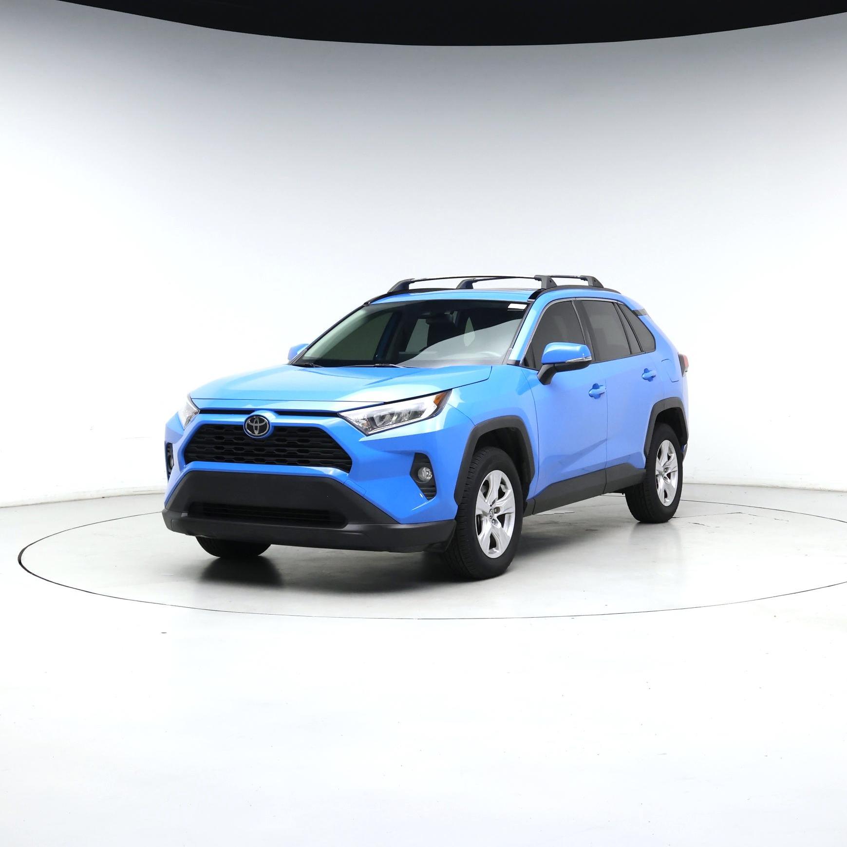 Thumbnail: 2021 Toyota RAV4 - 4