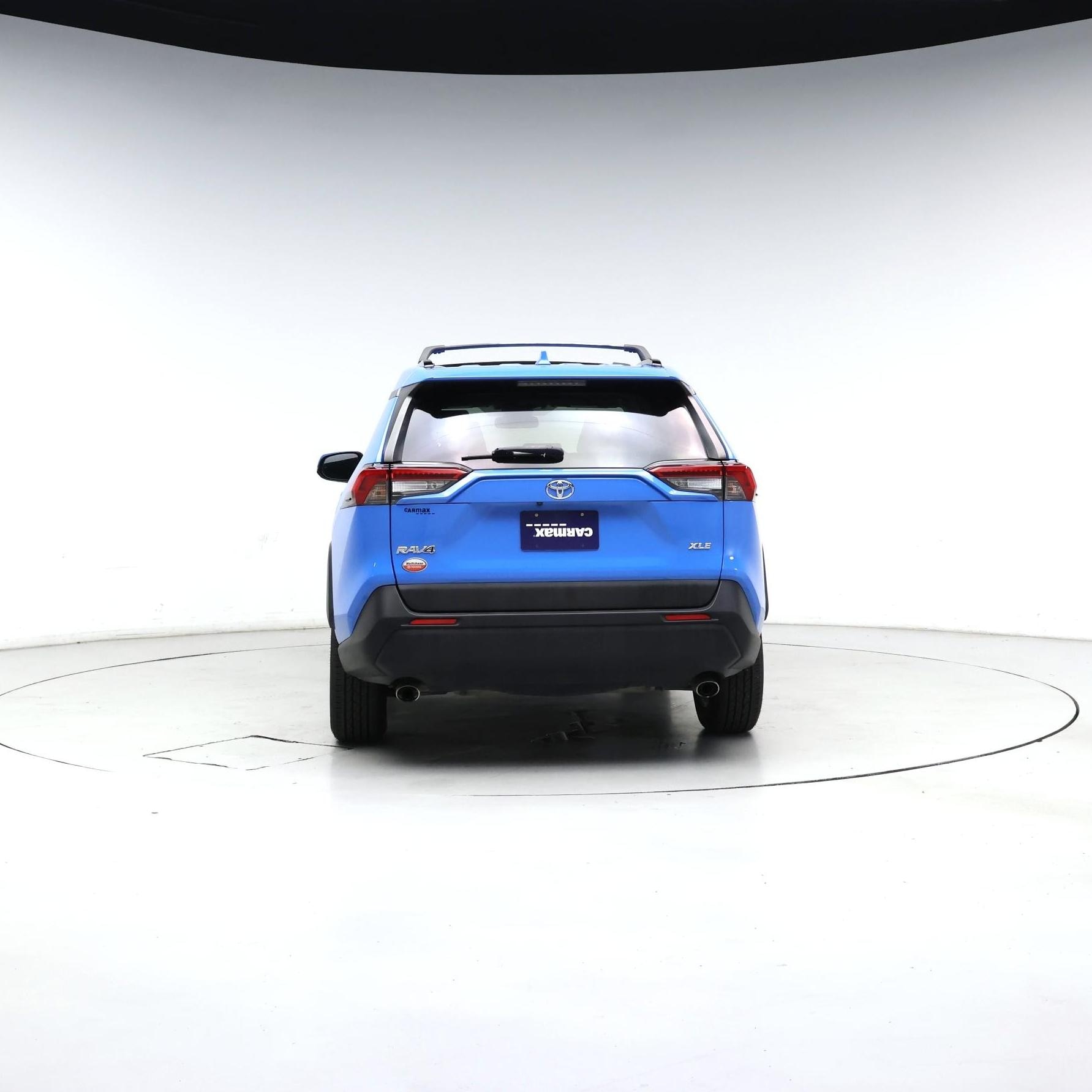 Thumbnail: 2021 Toyota RAV4 - 6