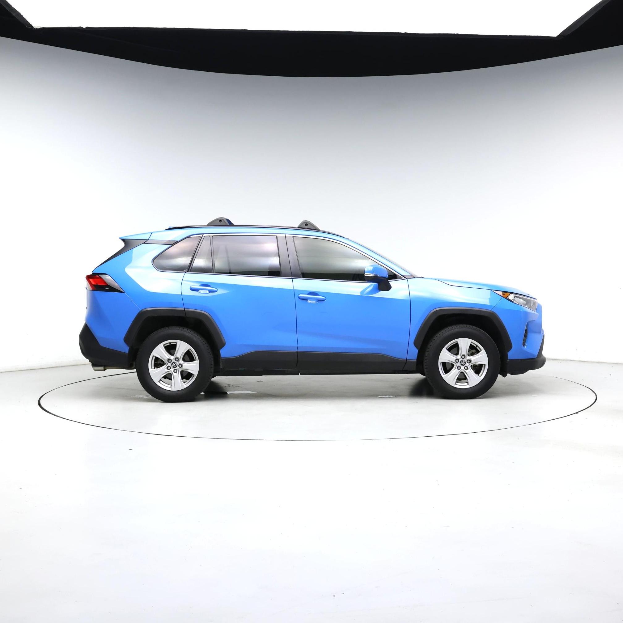 Thumbnail: 2021 Toyota RAV4 - 7