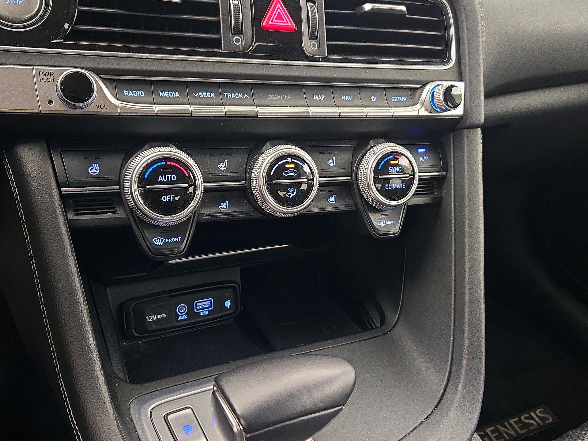 Thumbnail: 2019 Genesis G70 - 17