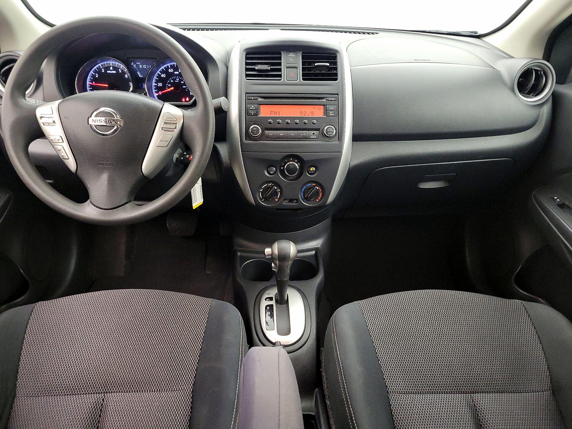 Thumbnail: 2016 Nissan Versa - 9