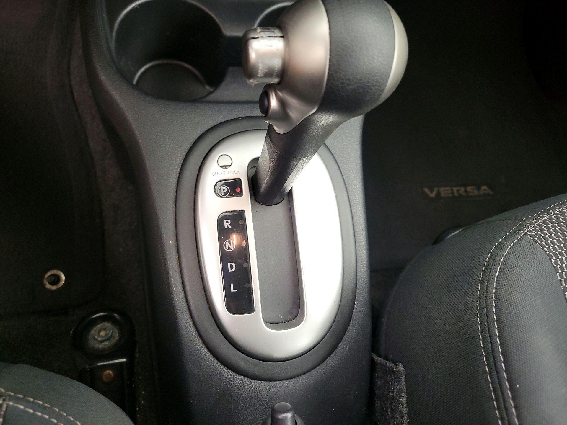 Thumbnail: 2016 Nissan Versa - 15