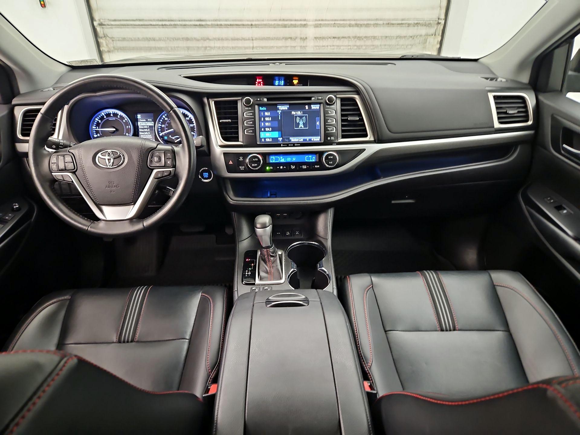 Thumbnail: 2019 Toyota Highlander - 9