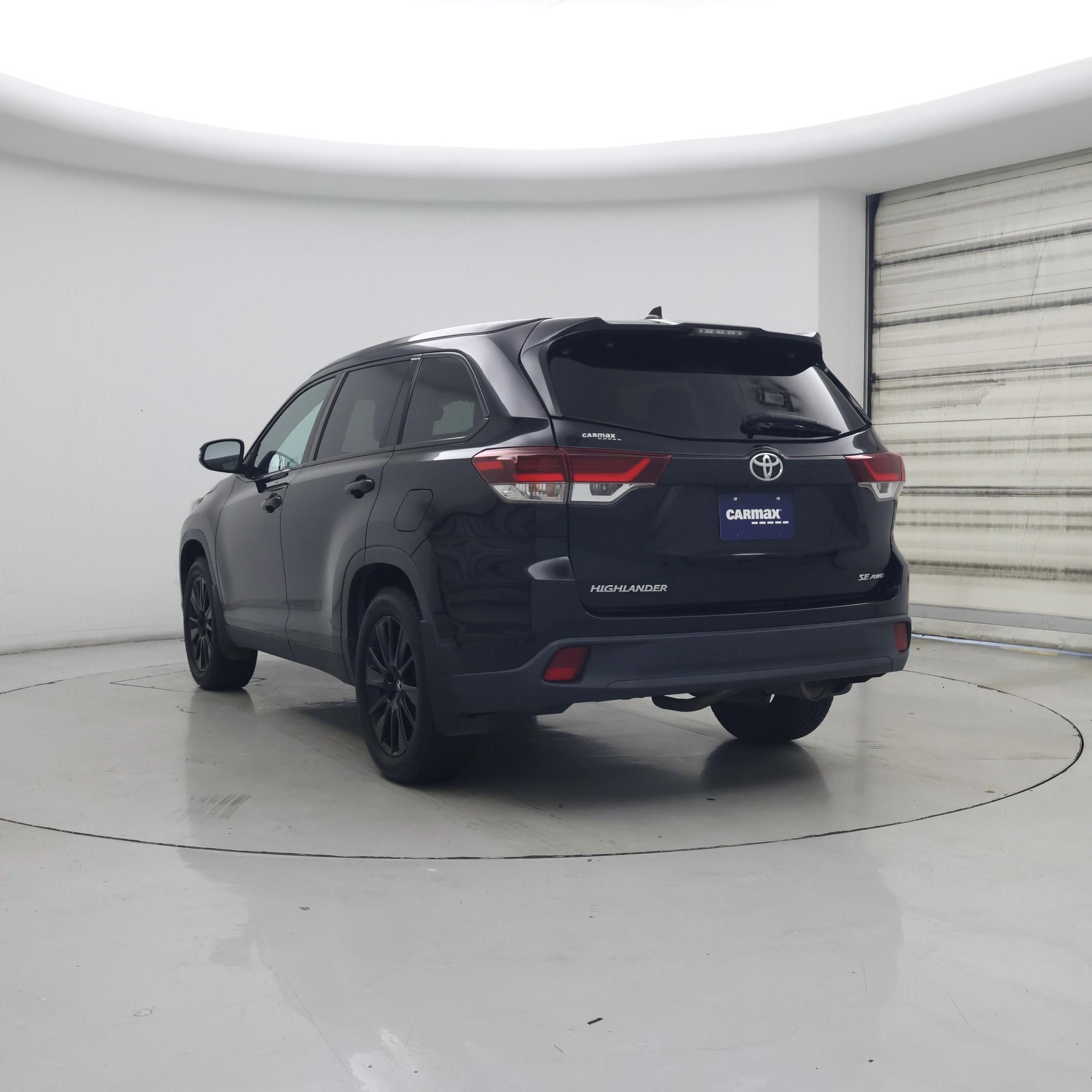 Thumbnail: 2019 Toyota Highlander - 2
