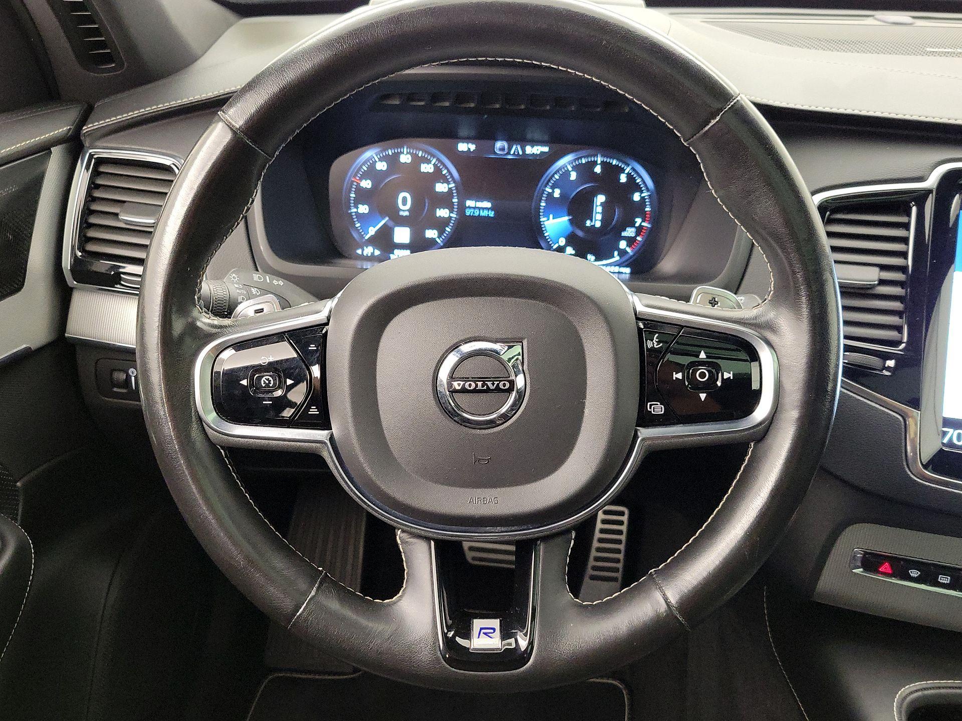 Thumbnail: 2020 Volvo XC90 - 10