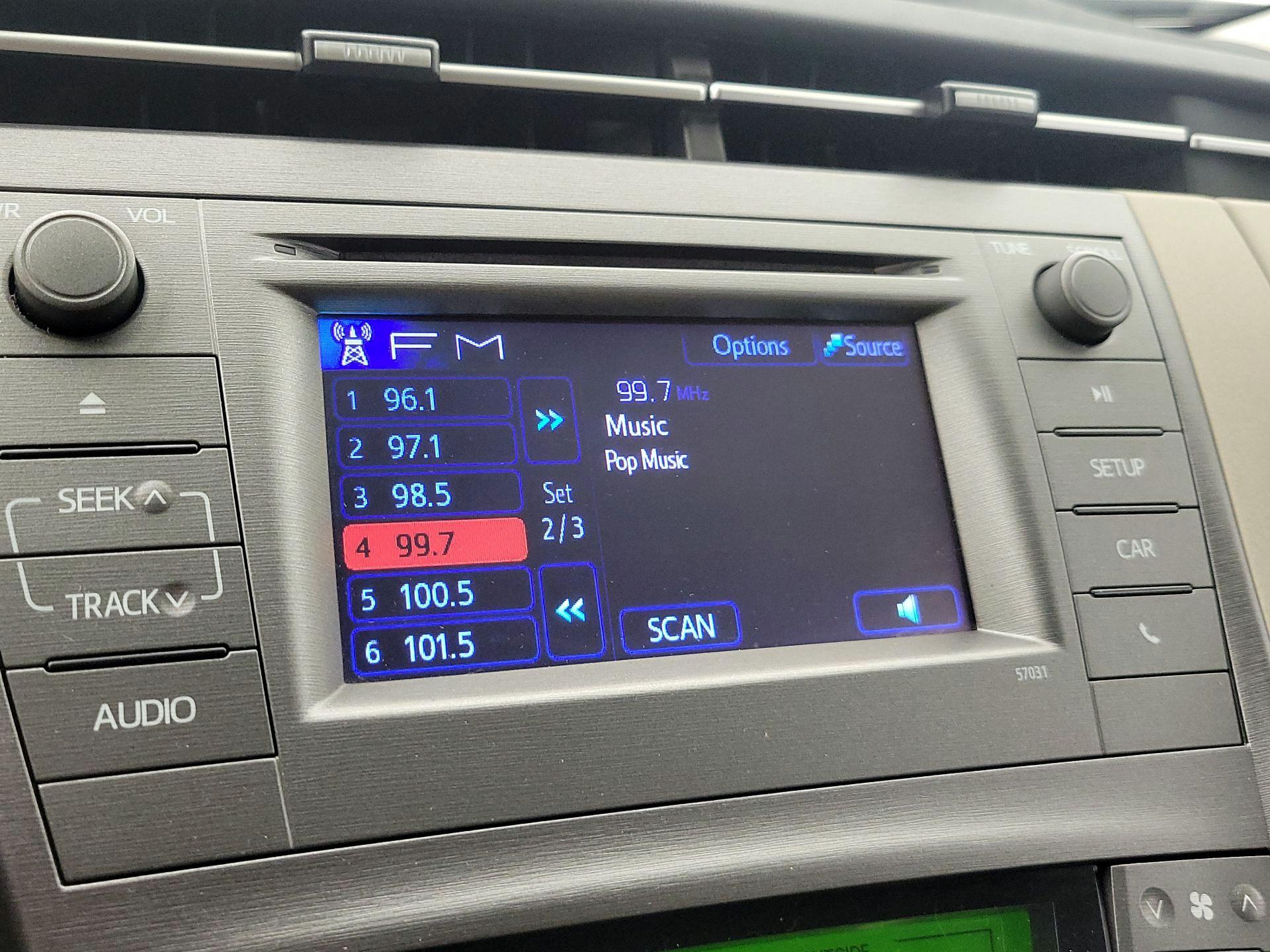 Thumbnail: 2015 Toyota Prius - 15