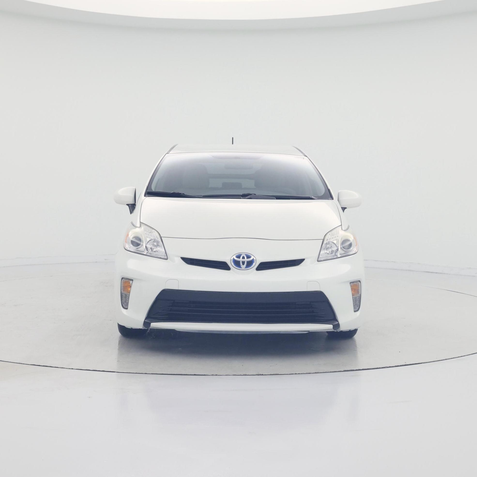 Thumbnail: 2015 Toyota Prius - 5